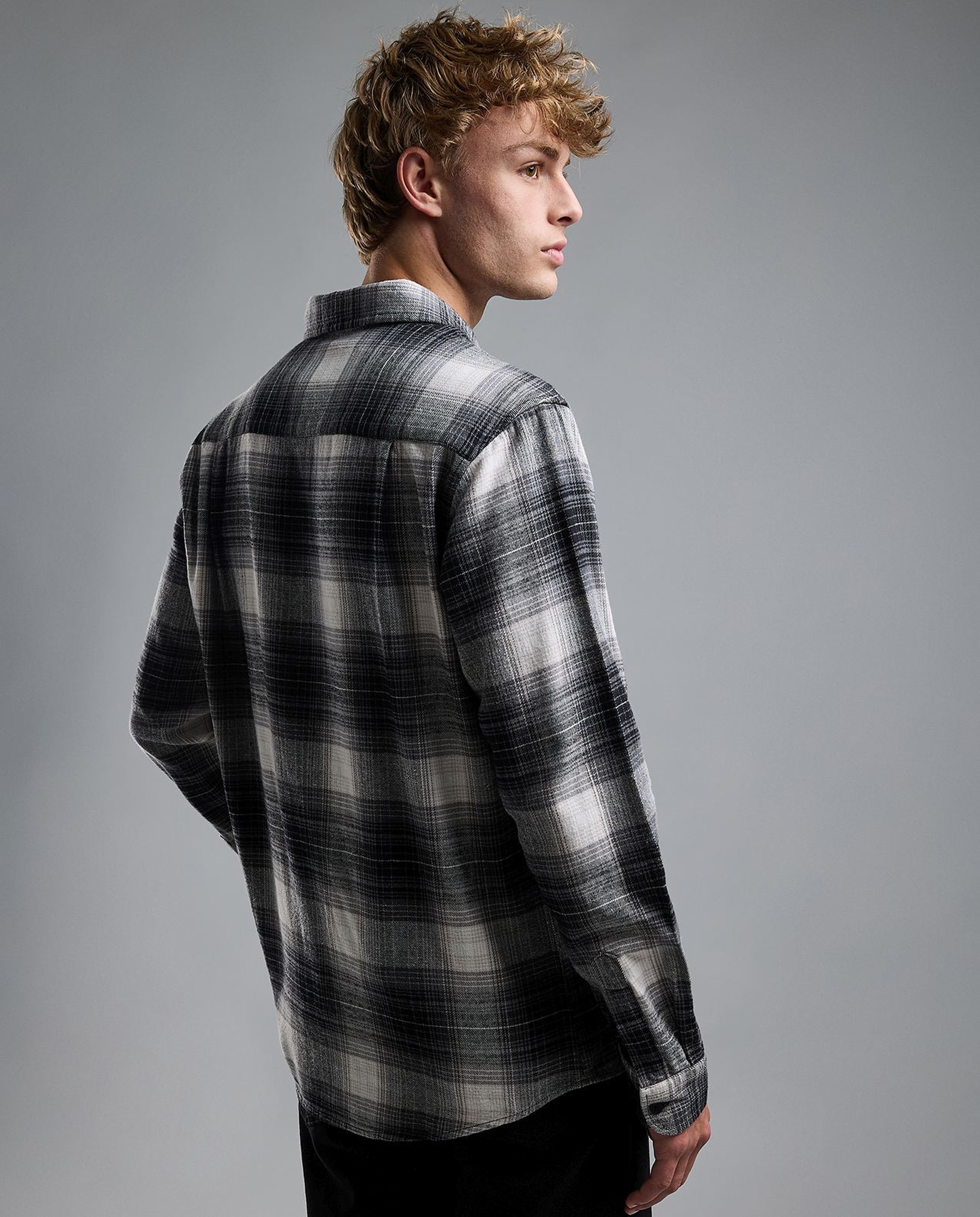 Plaid Shirt with Classic Collar and Long Sleeves