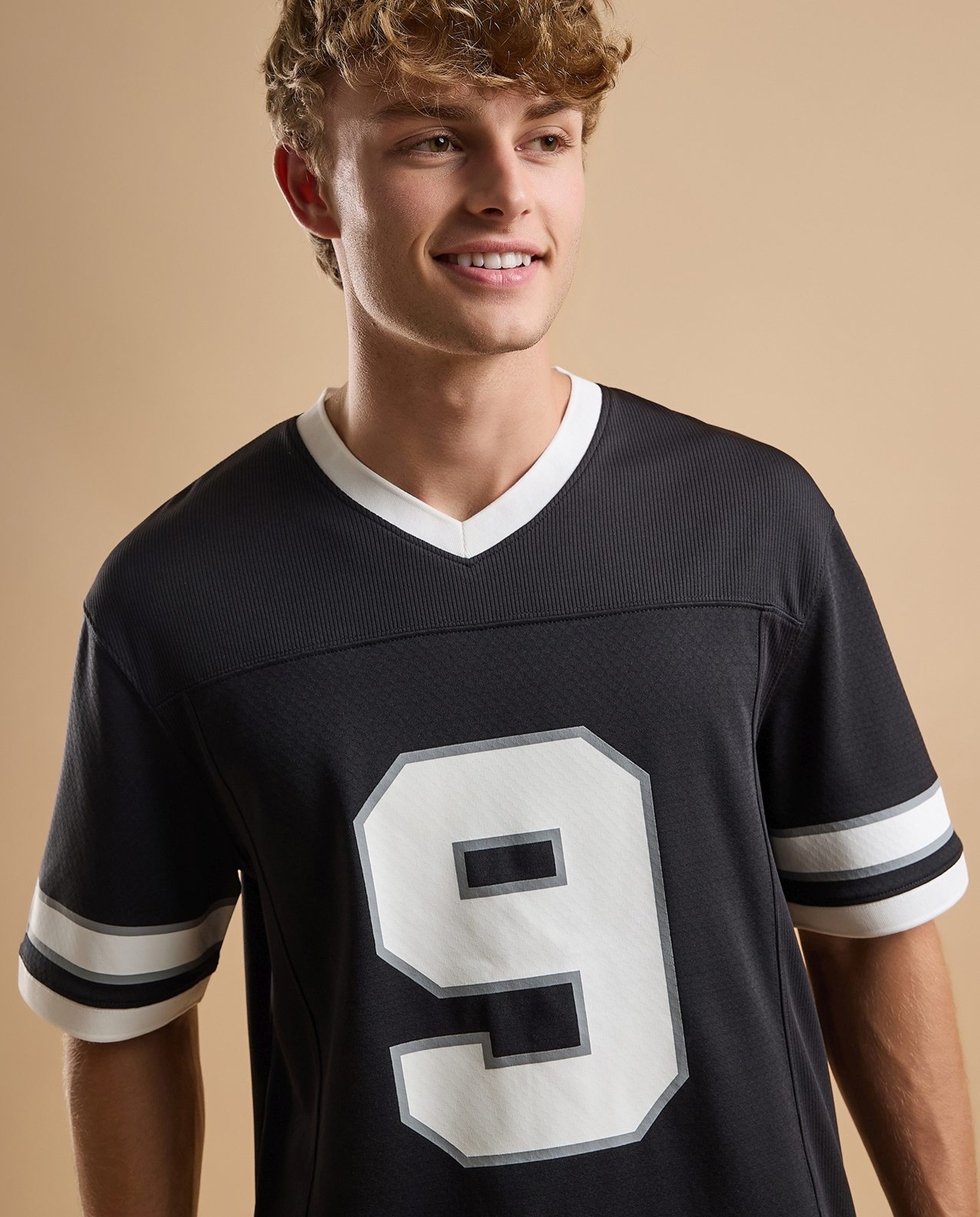 Print Detail Active T-Shirt with V-Neck and Short Sleeves