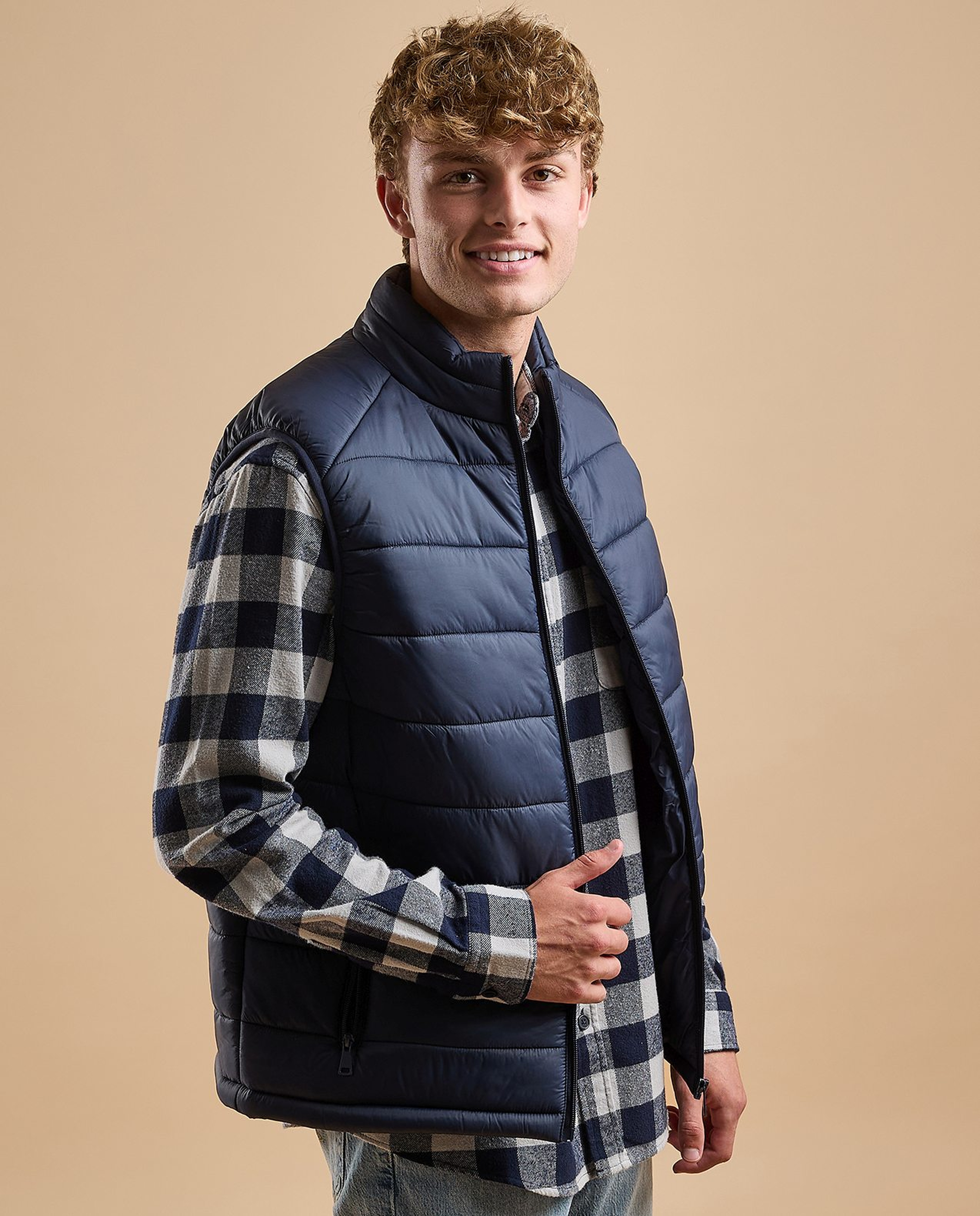 Quilted Puffer Gilet with Zipper Closure