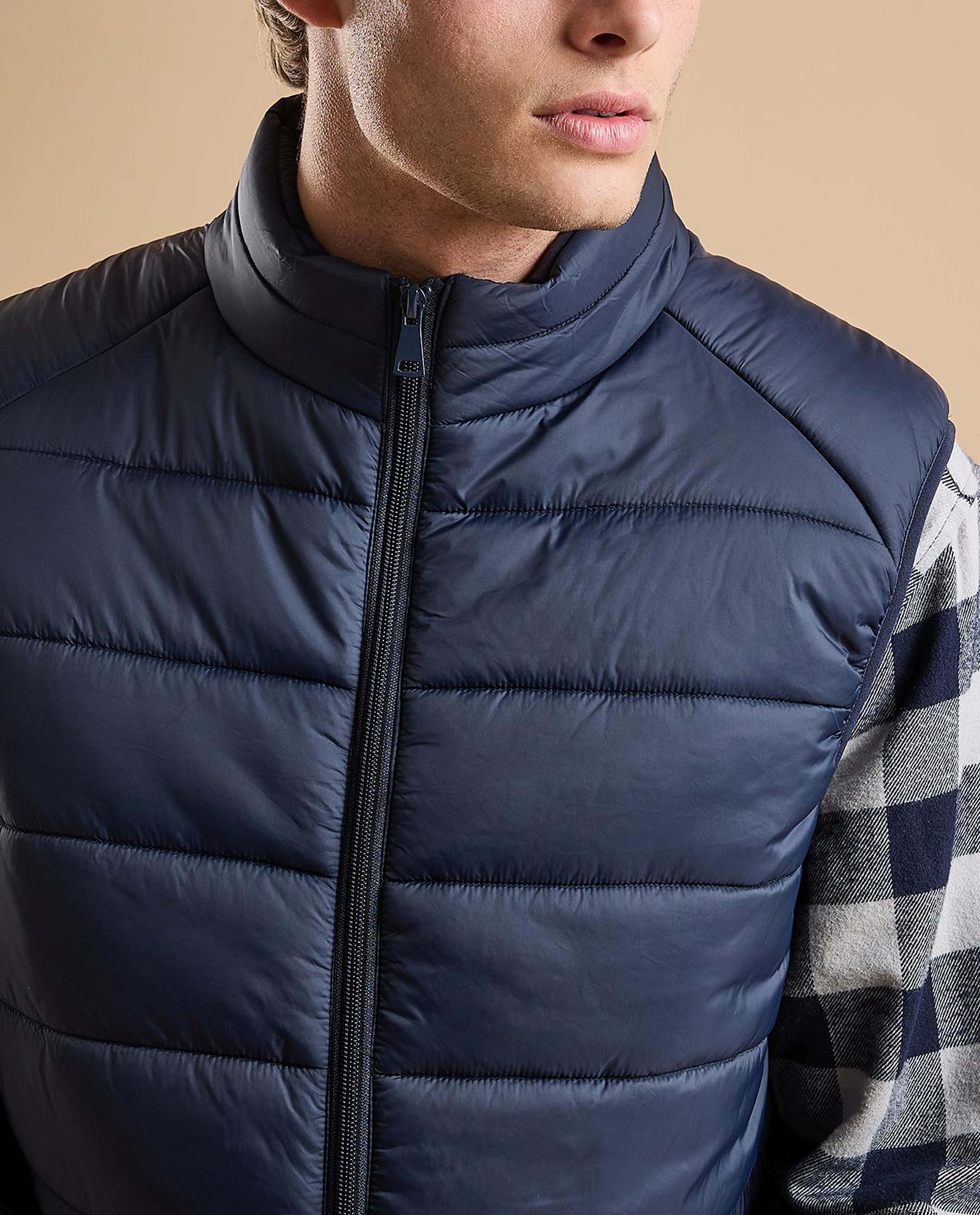 Quilted Puffer Gilet with Zipper Closure
