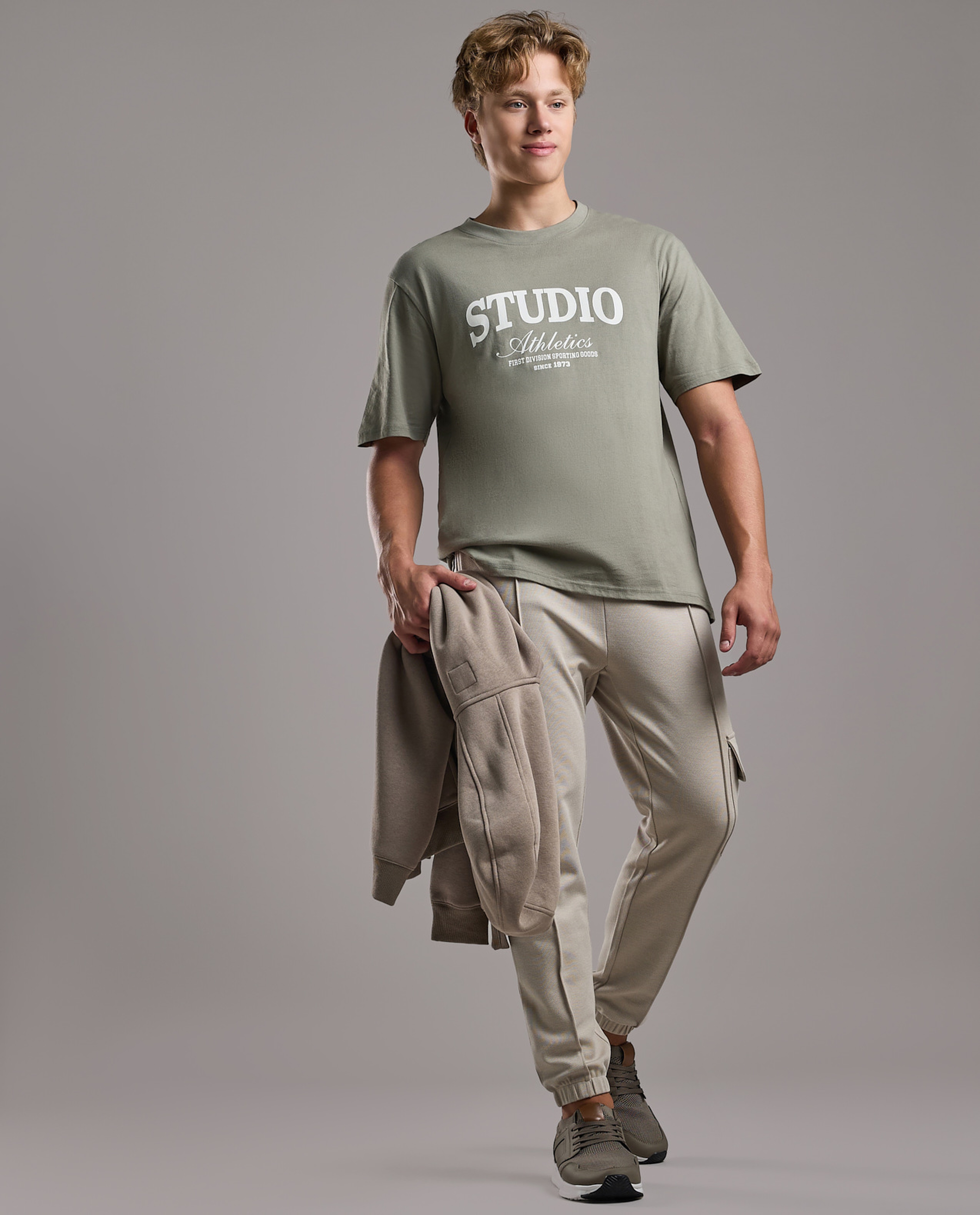 Typography Print T-Shirt with Crew Neck and Short Sleeves