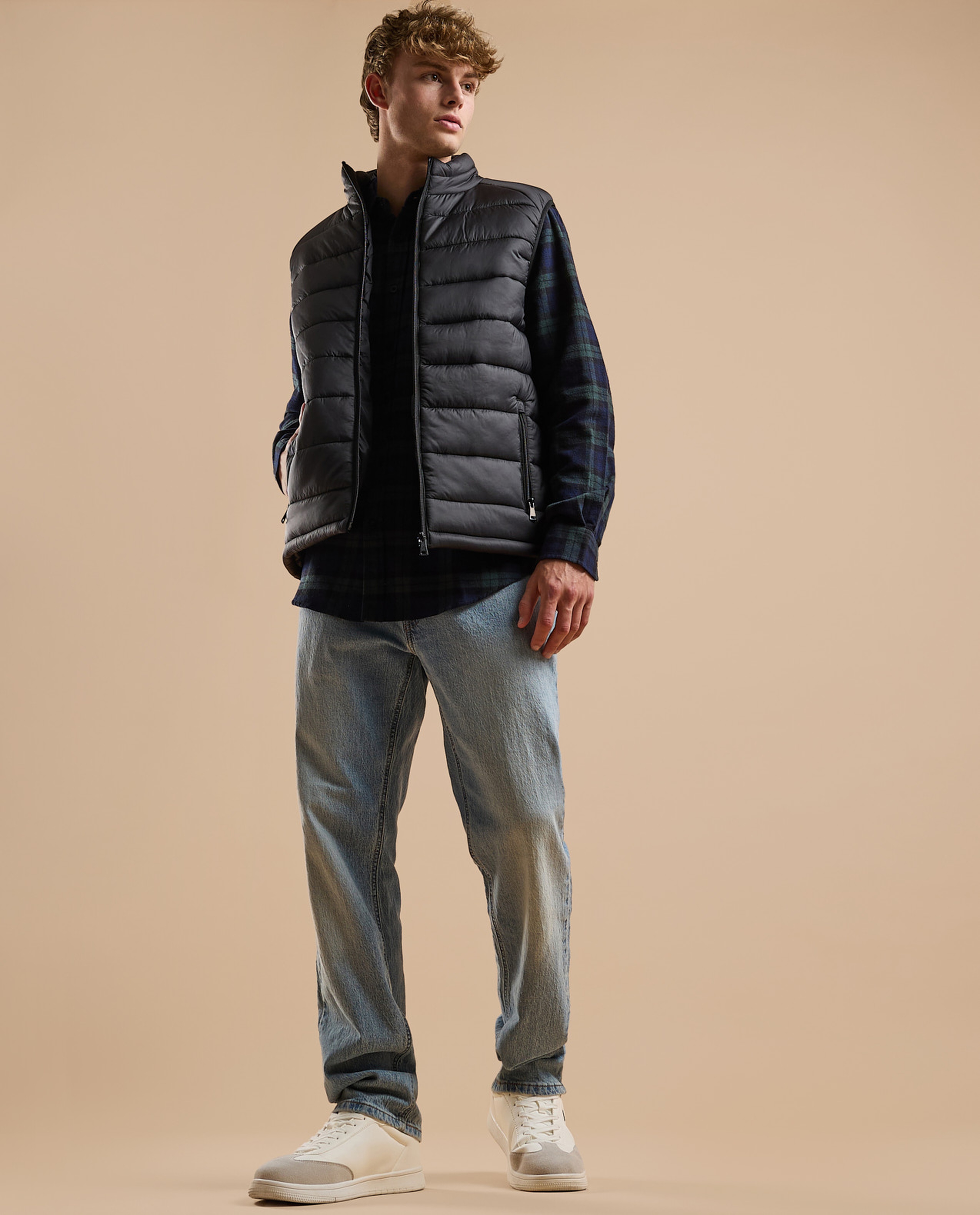 Quilted Puffer Gilet with Zipper Closure