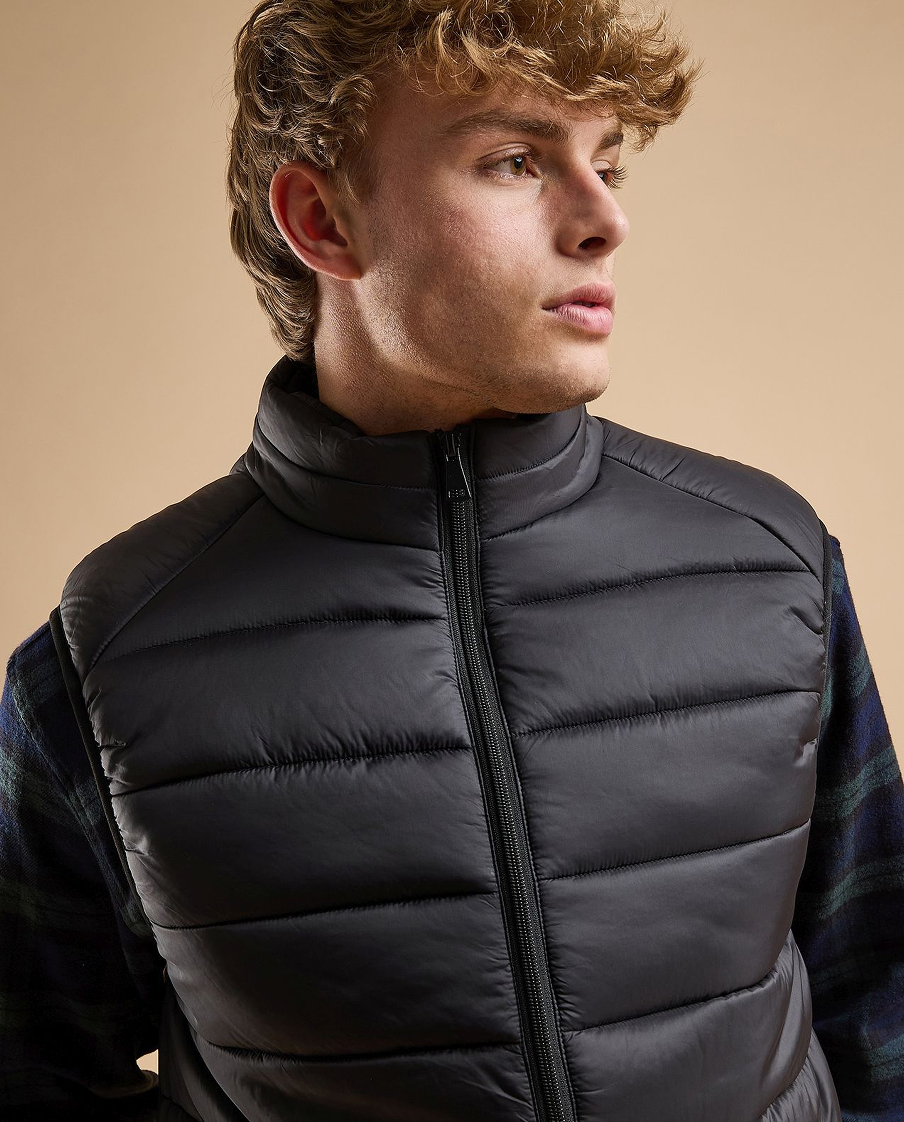 Quilted Puffer Gilet with Zipper Closure