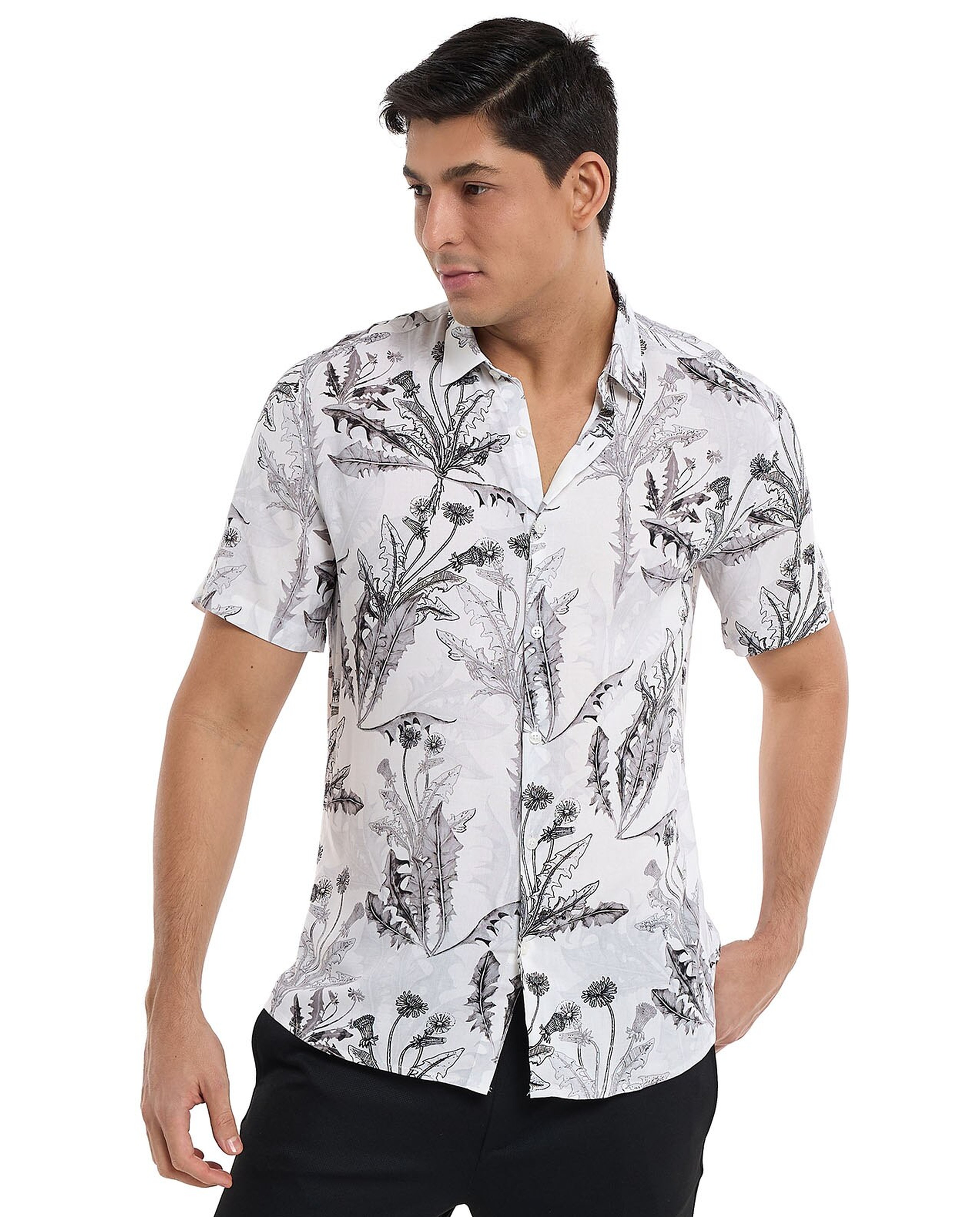 Patterned Shirt with Classic Collar and Short Sleeves