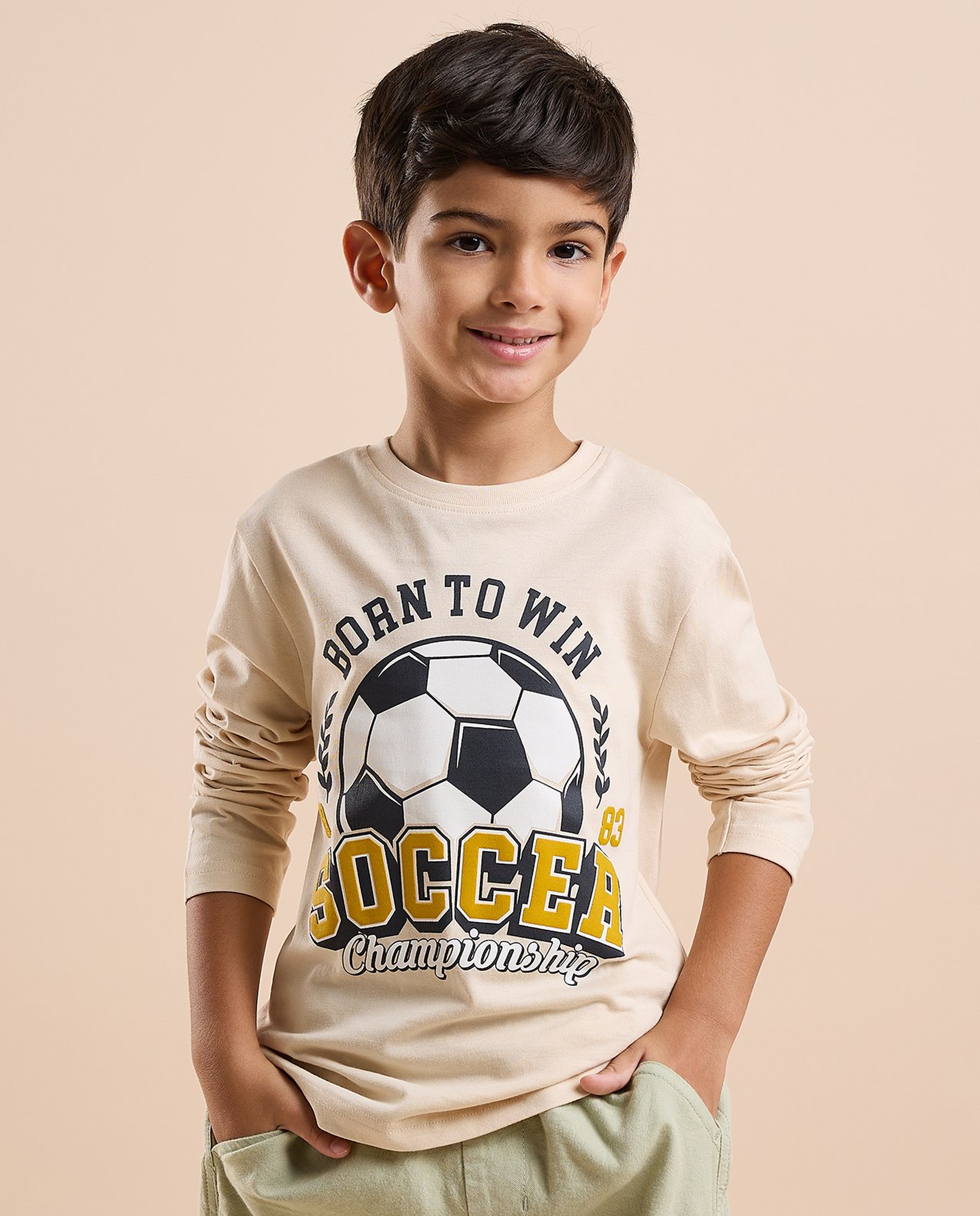 Graphic Print T-Shirt with Crew Neck and Long Sleeves