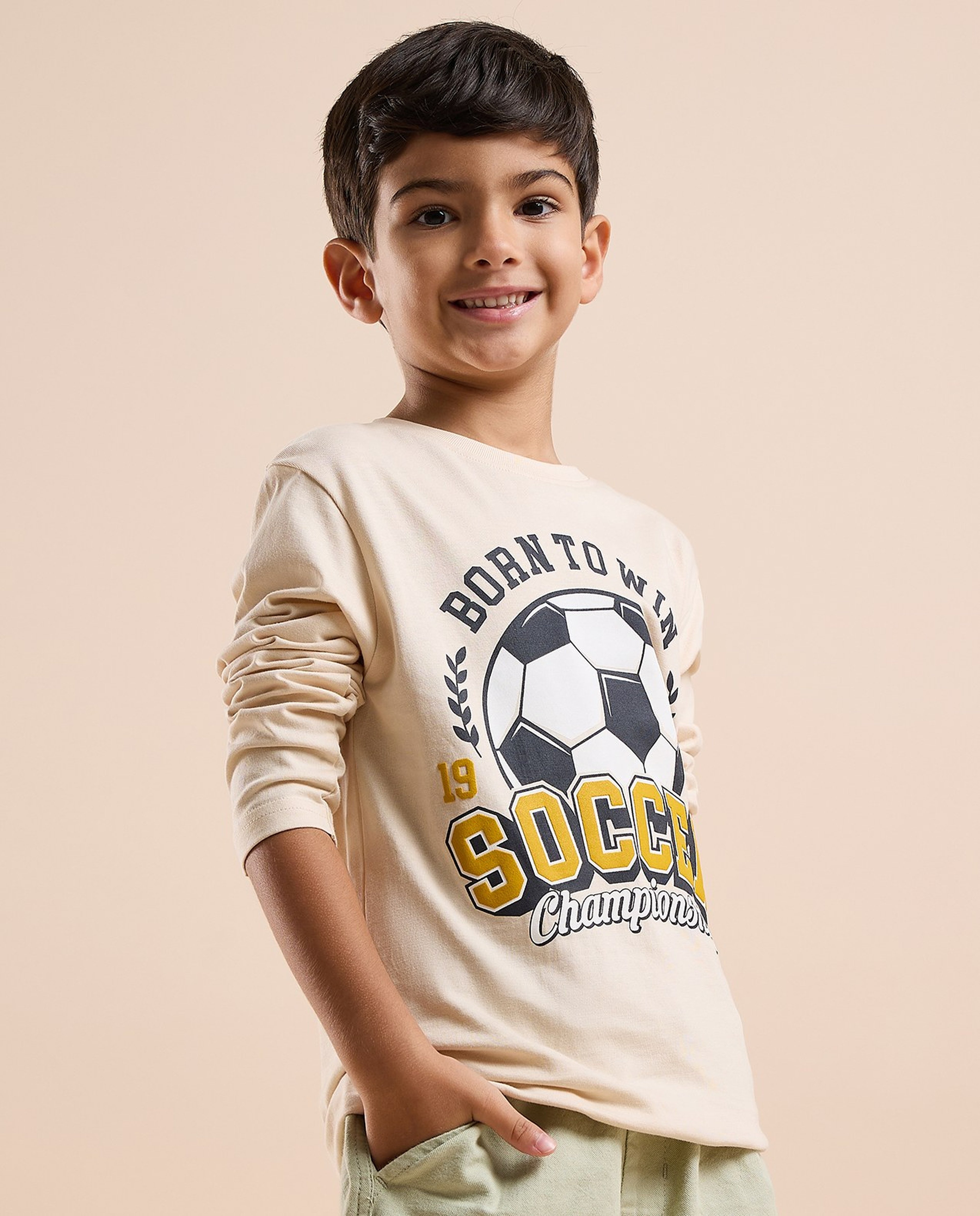 Graphic Print T-Shirt with Crew Neck and Long Sleeves