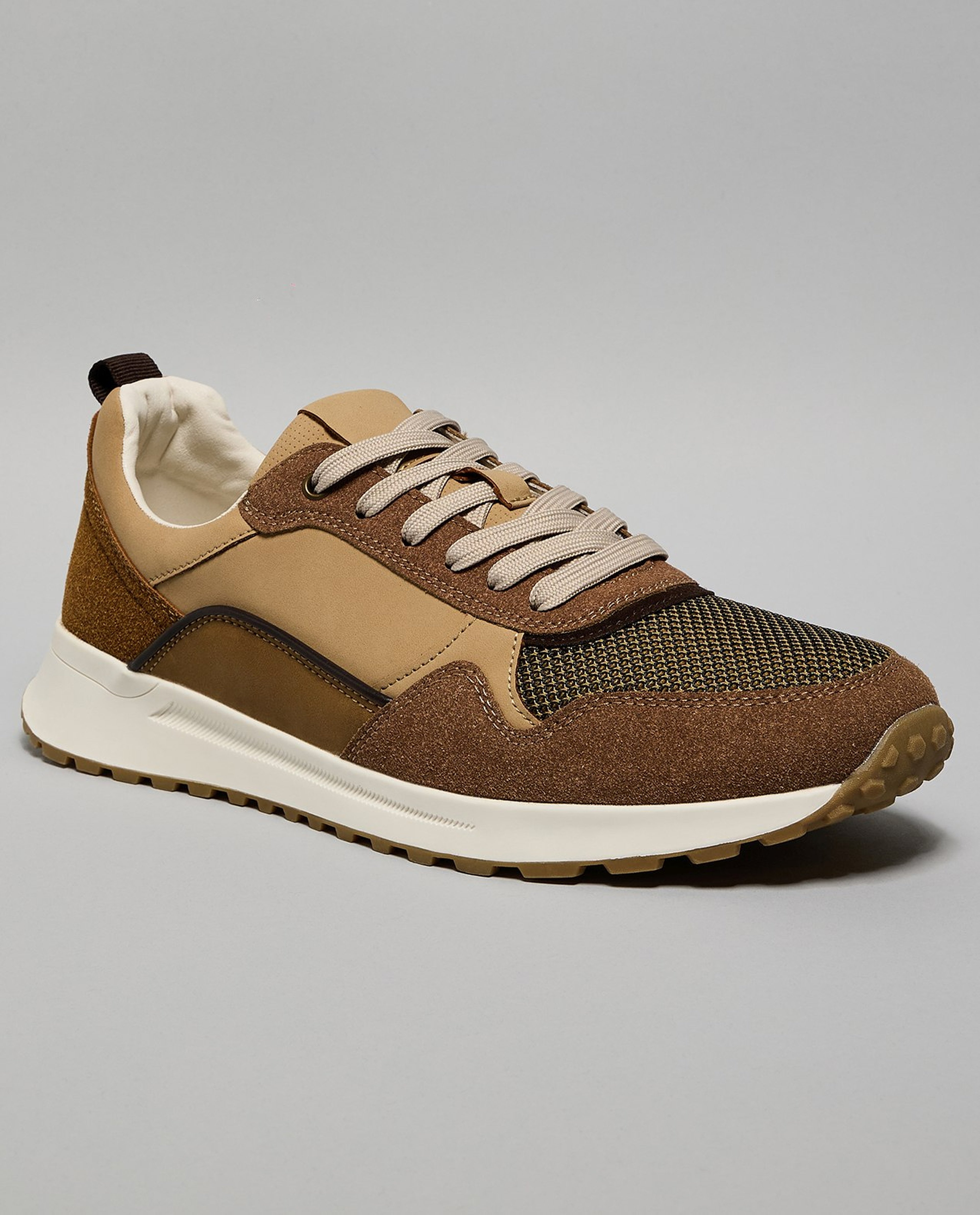 Color Block Low Top Sneakers