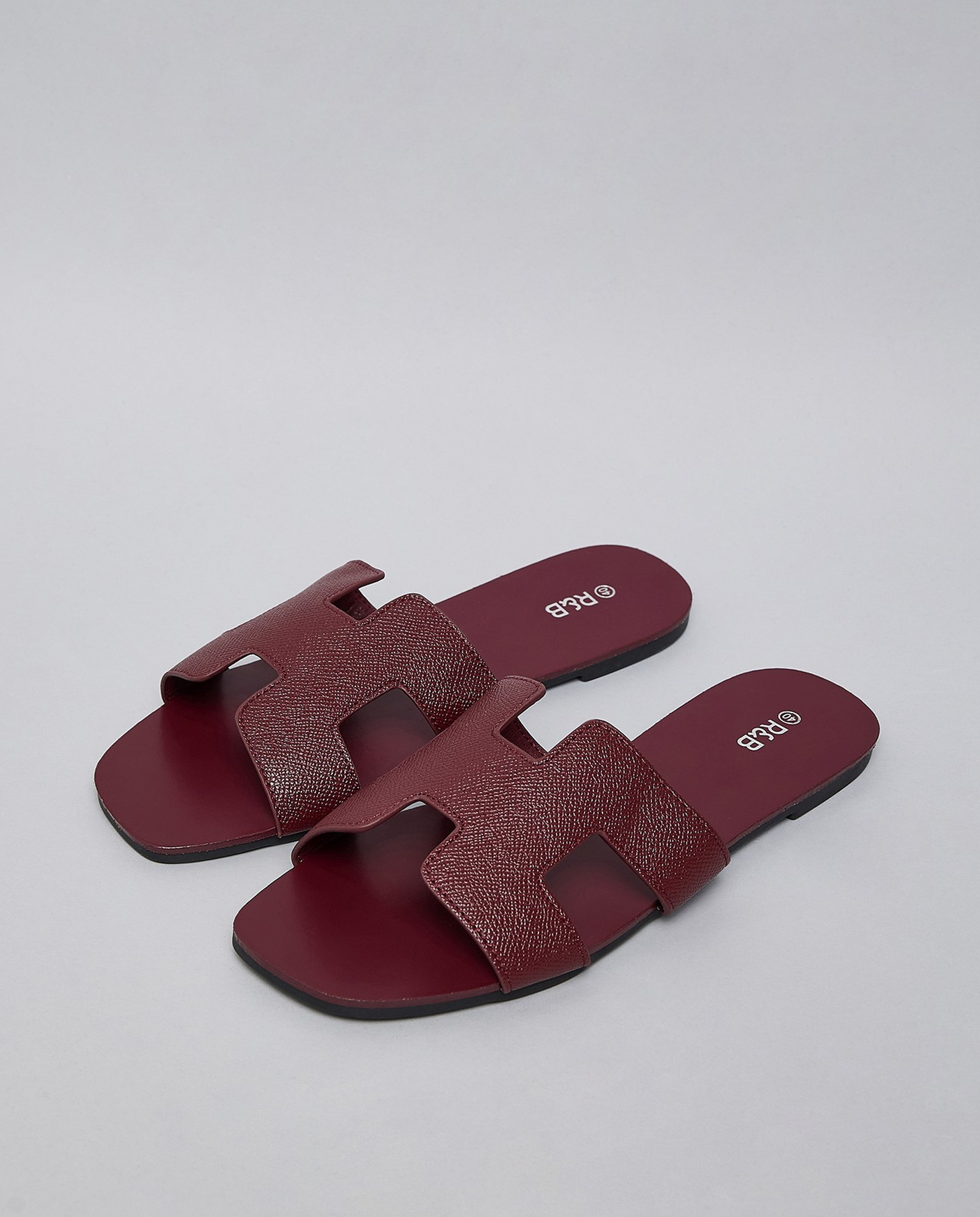 Cut-Out Flat Sandals