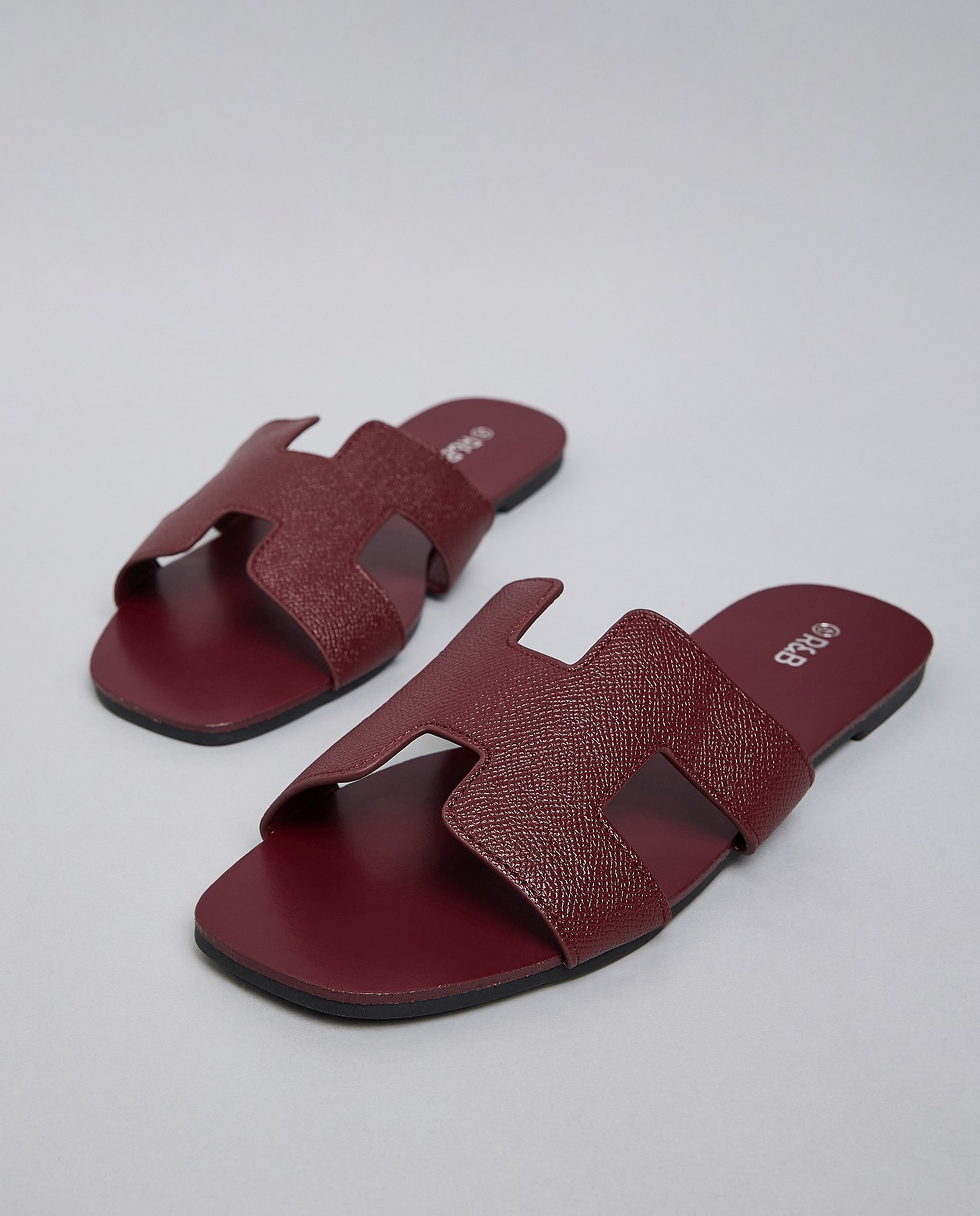 Cut-Out Flat Sandals