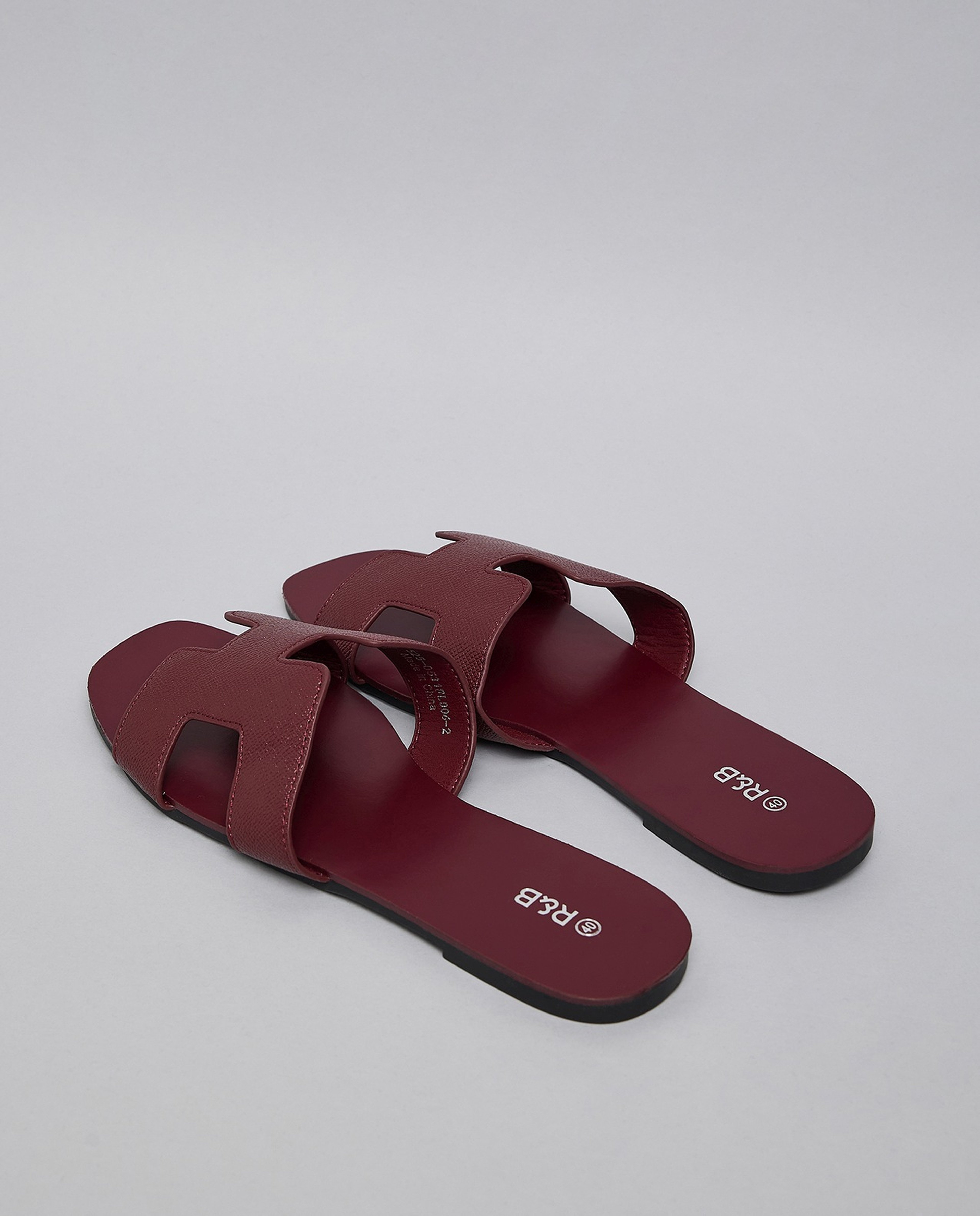 Cut-Out Flat Sandals