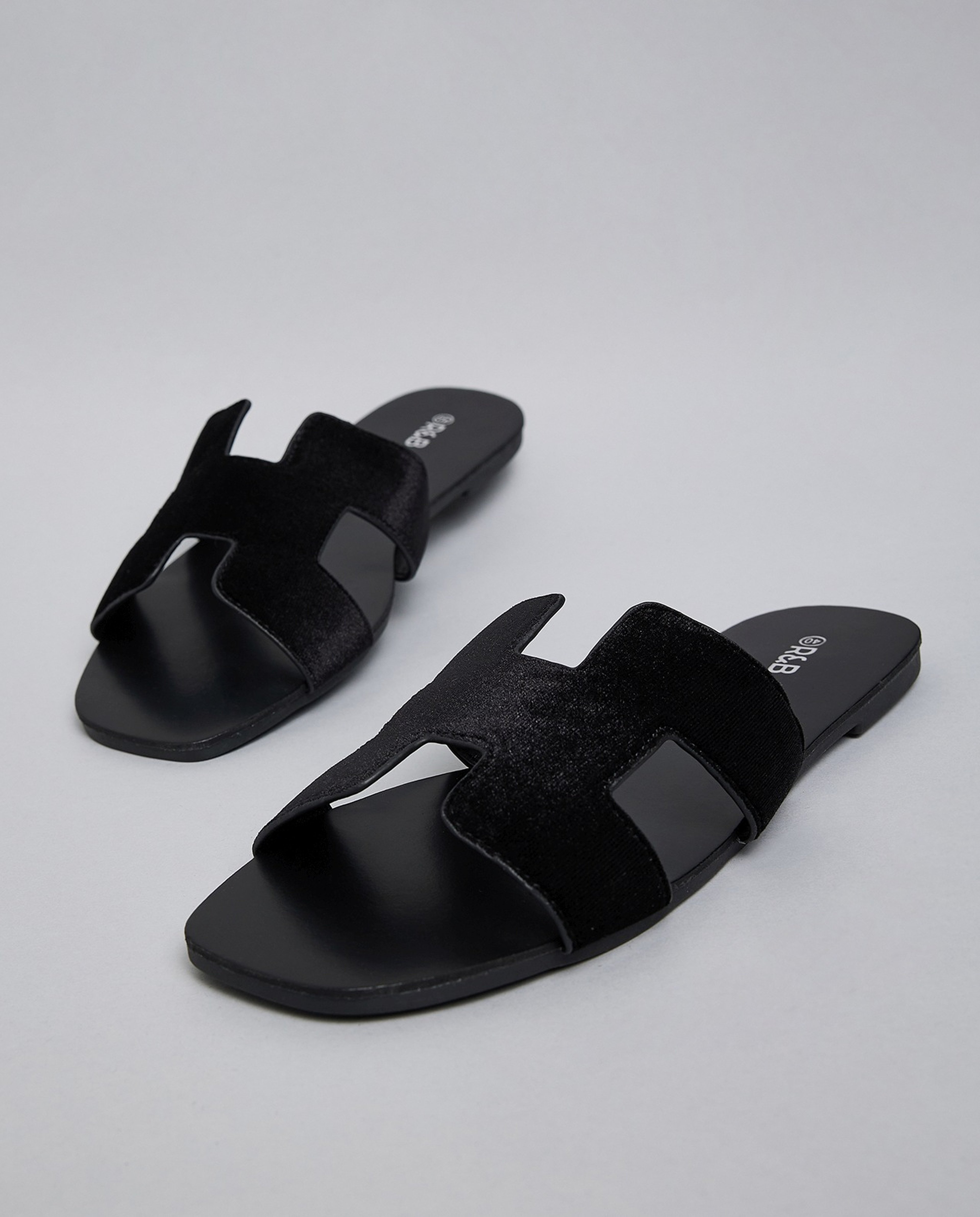 Cut-Out Flat Sandals