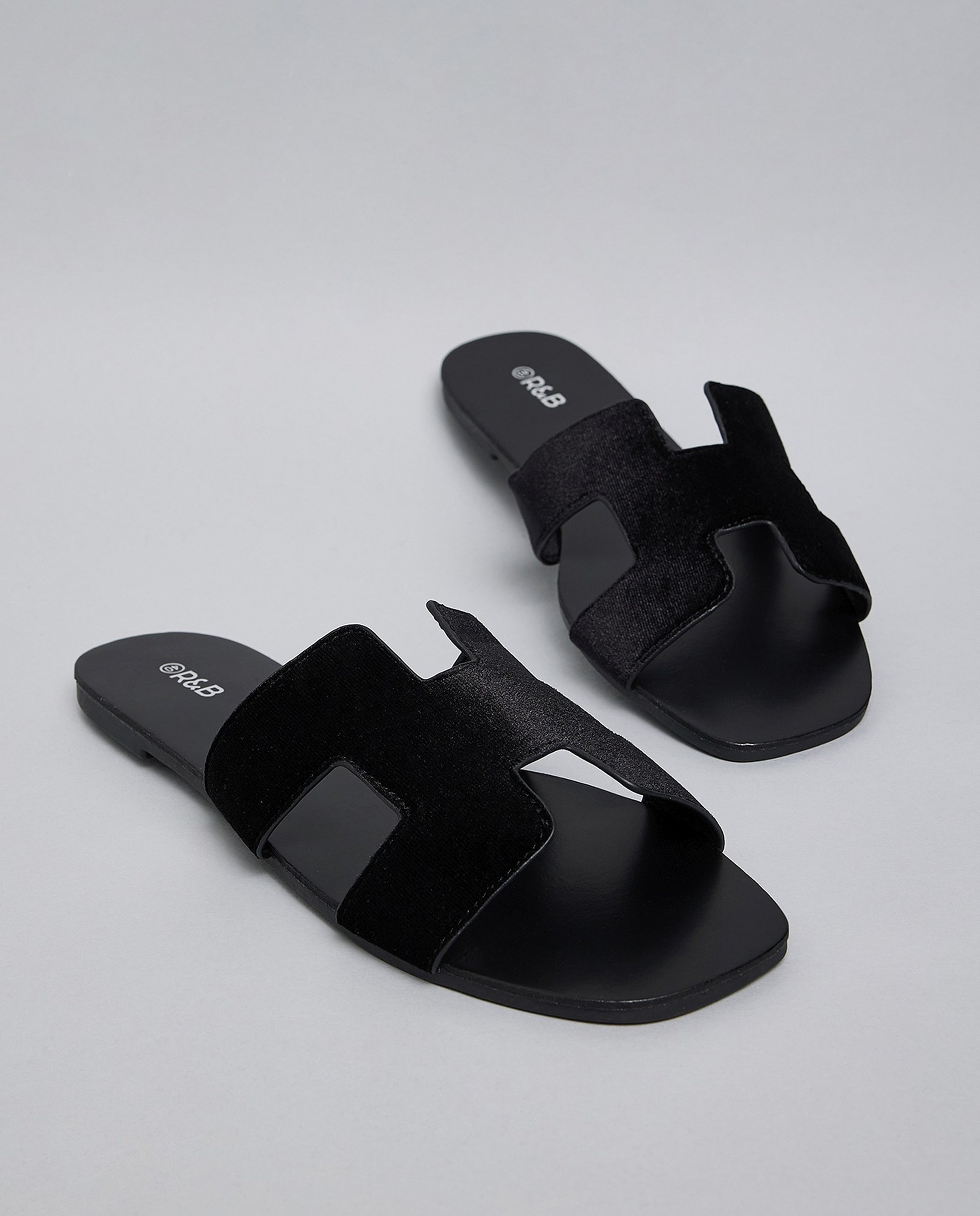 Cut-Out Flat Sandals