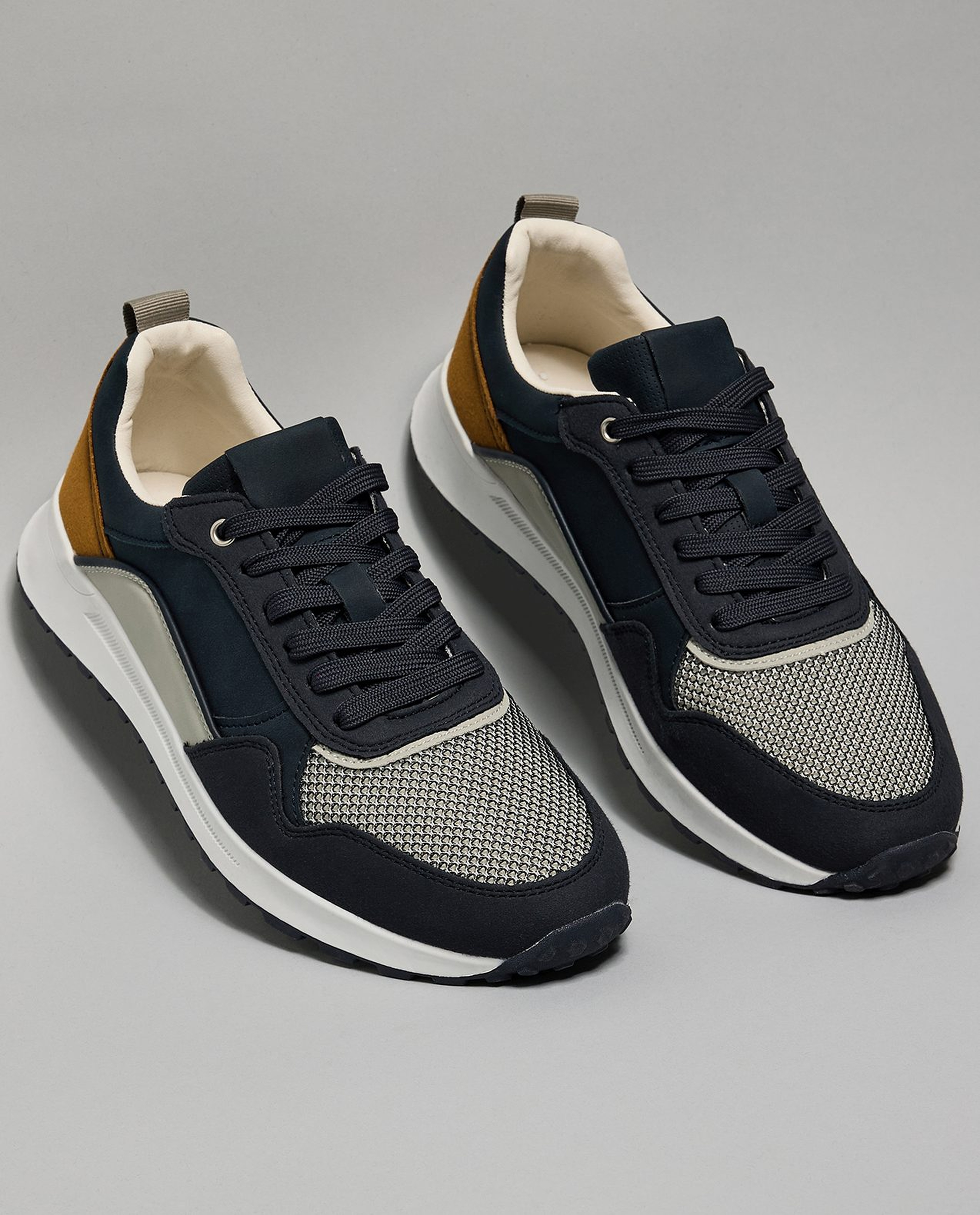 Color Block Low Top Sneakers