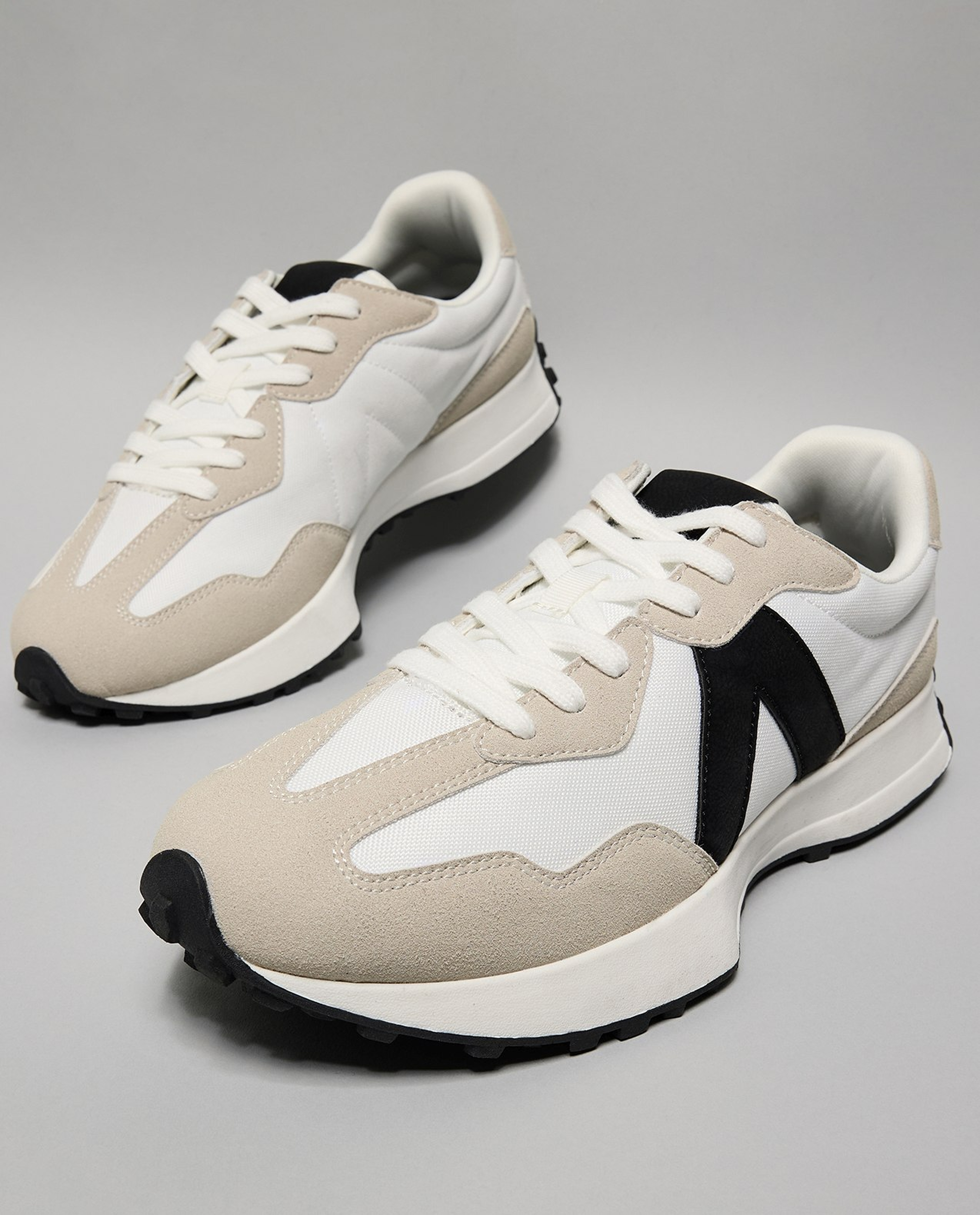 Color Block Lace Up Sneakers