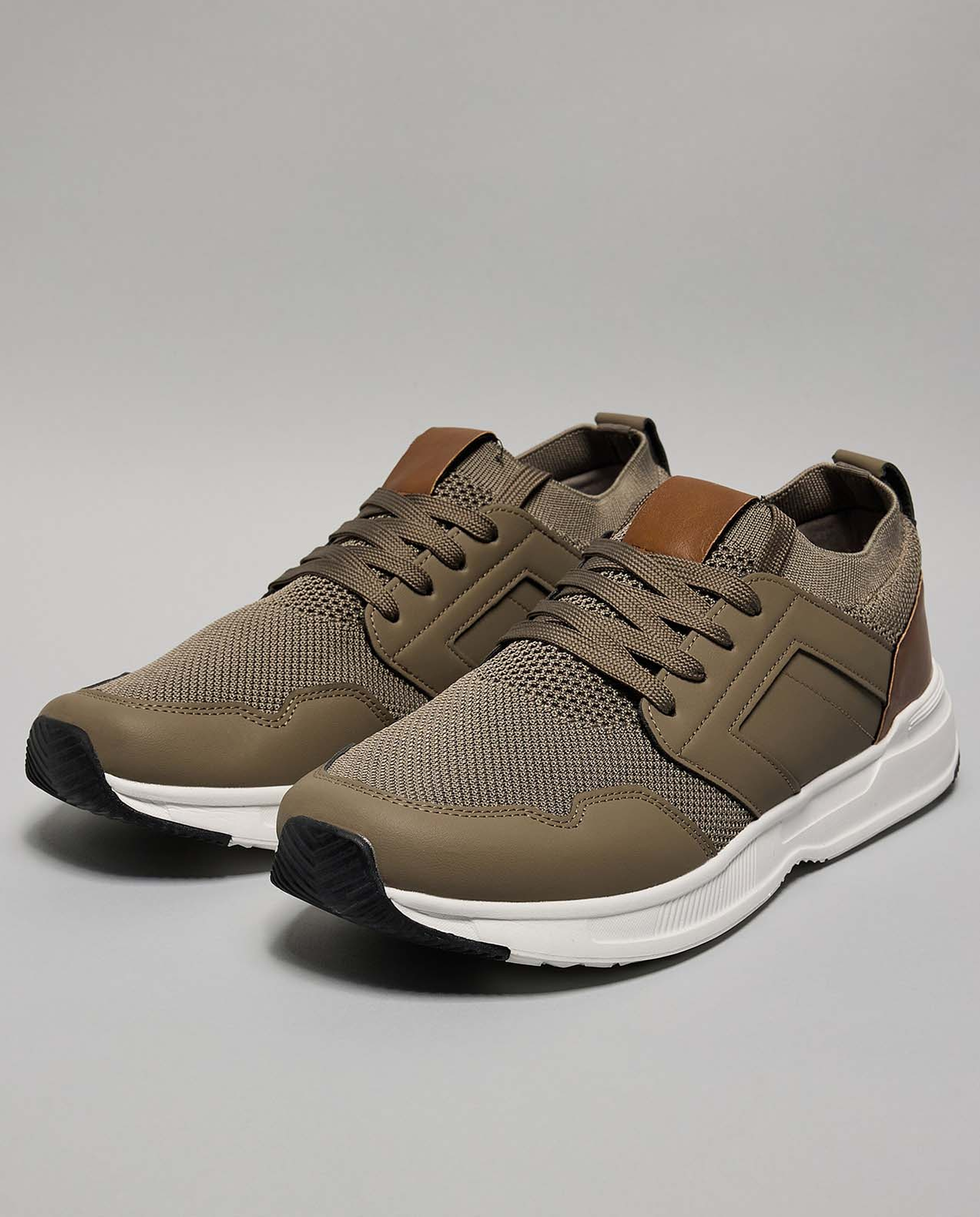 Color Block Lace Up Sneakers