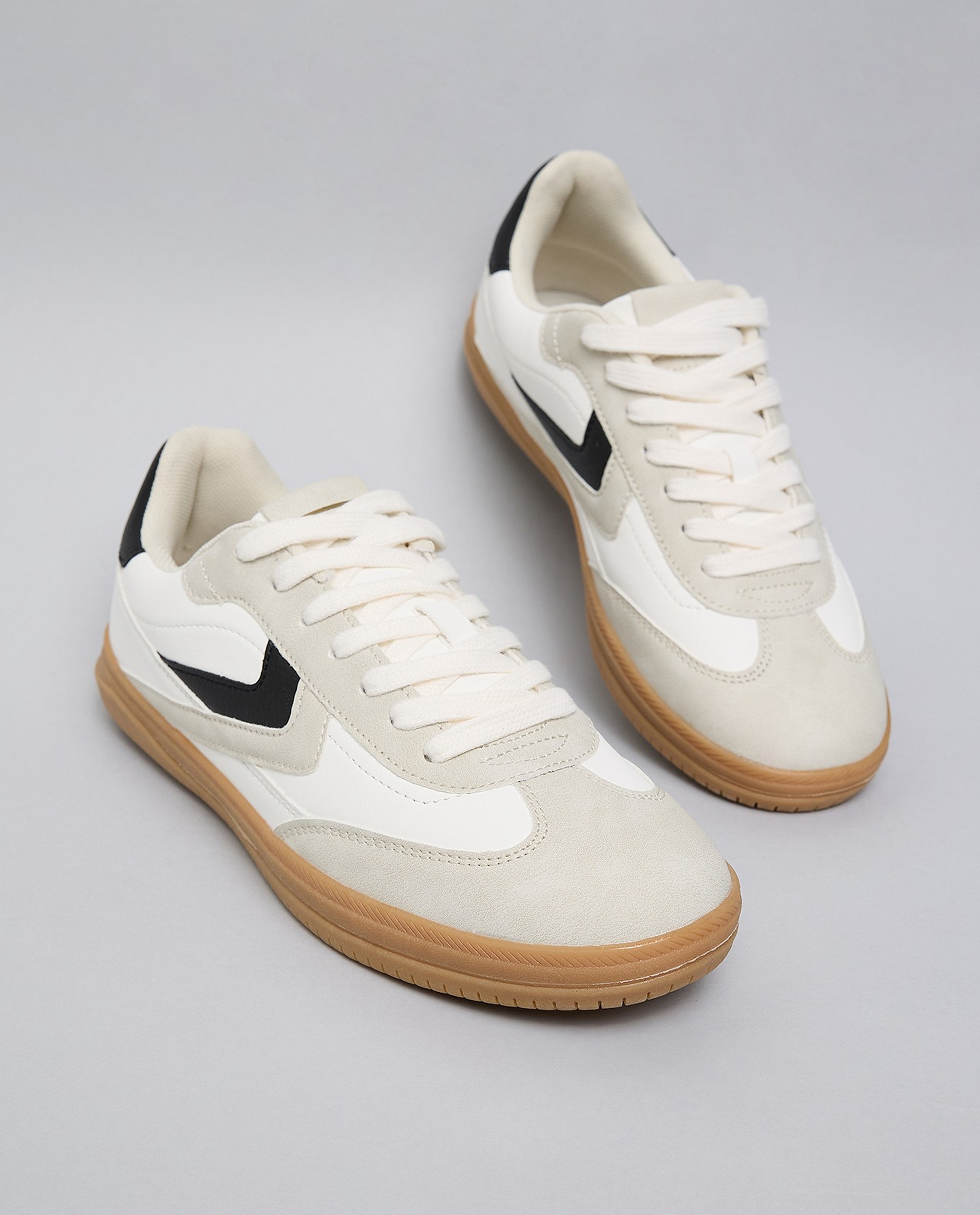 Color Block Lace Up Sneakers