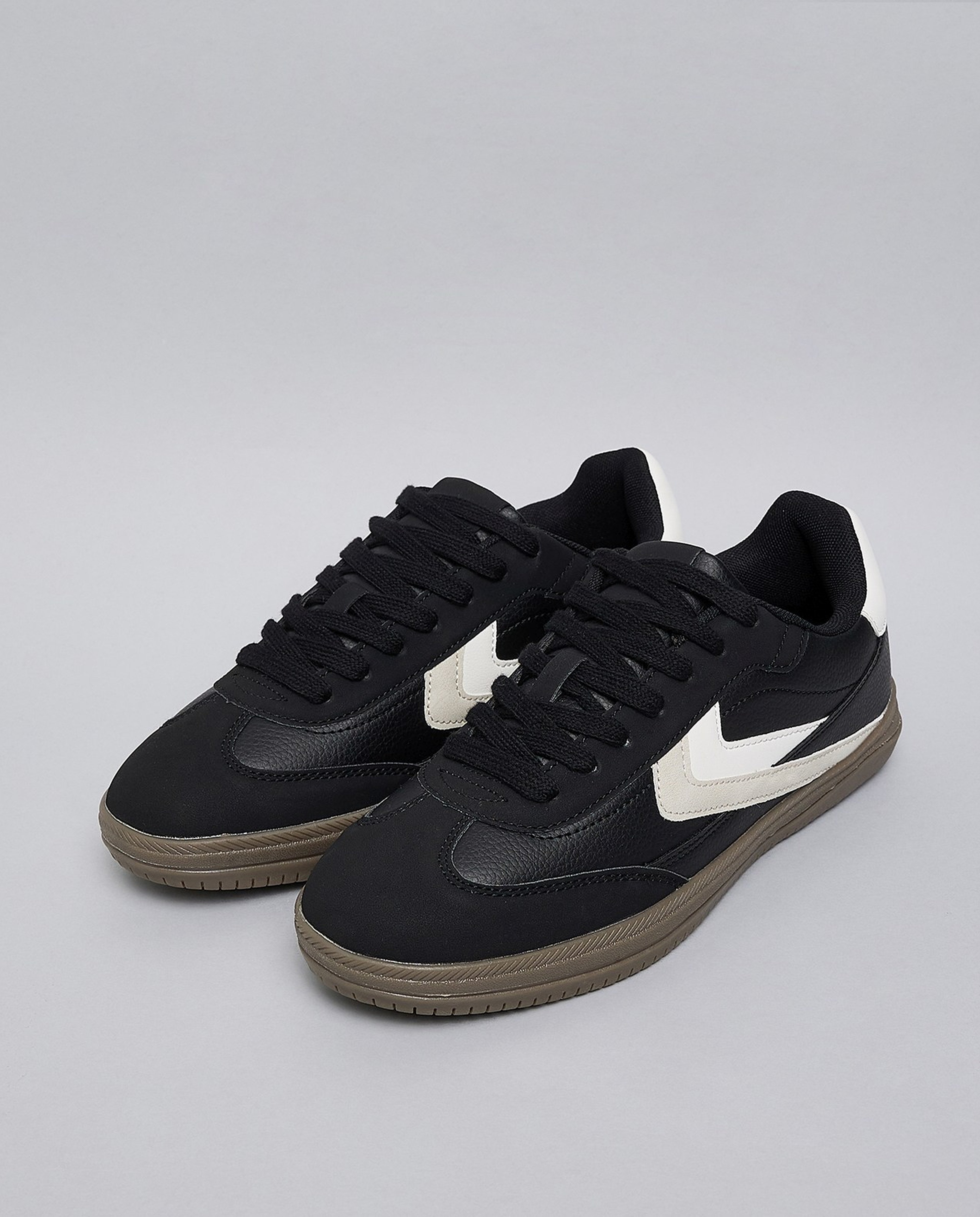 Color Block Lace Up Sneakers