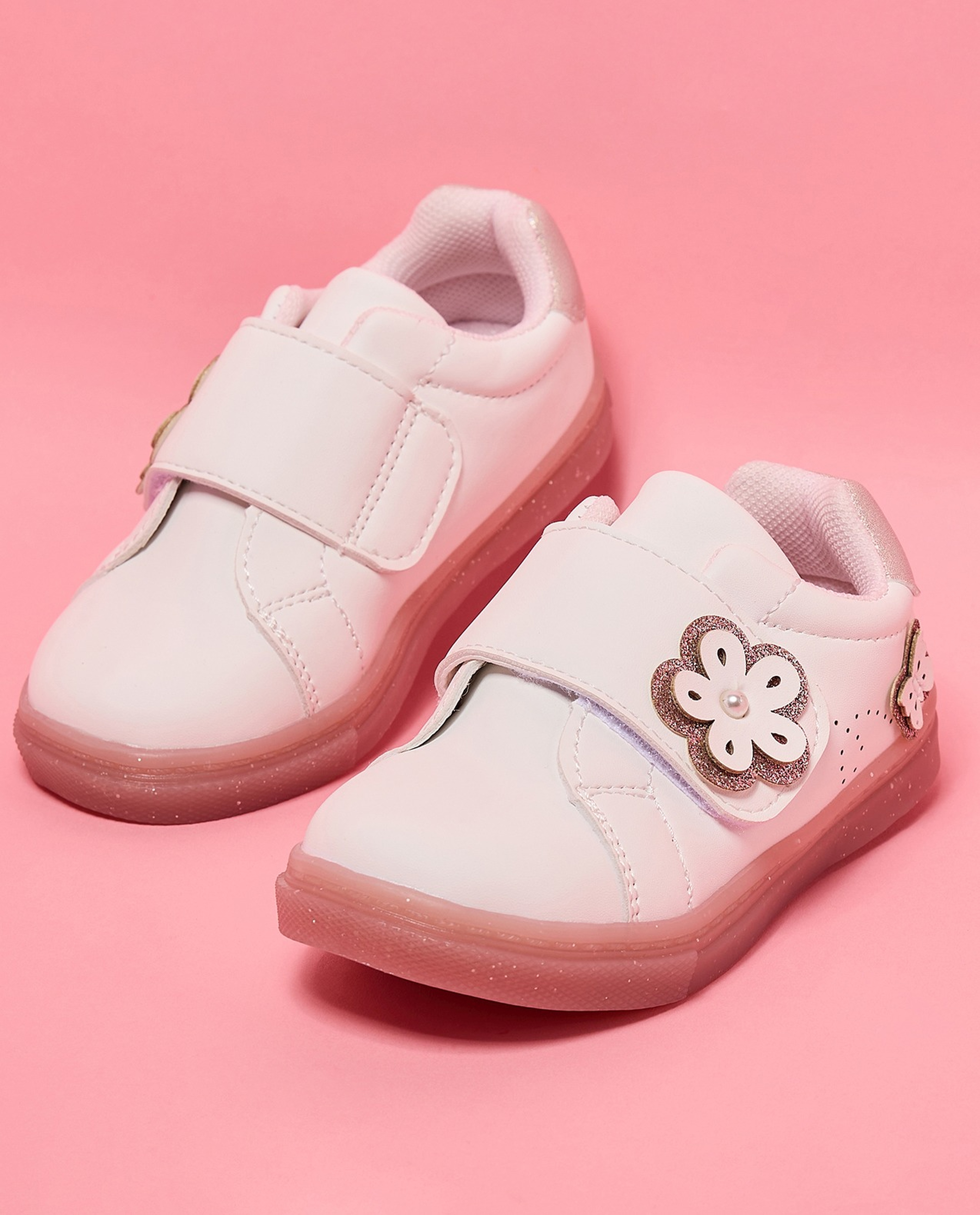 Appliqued Velcro Shoes