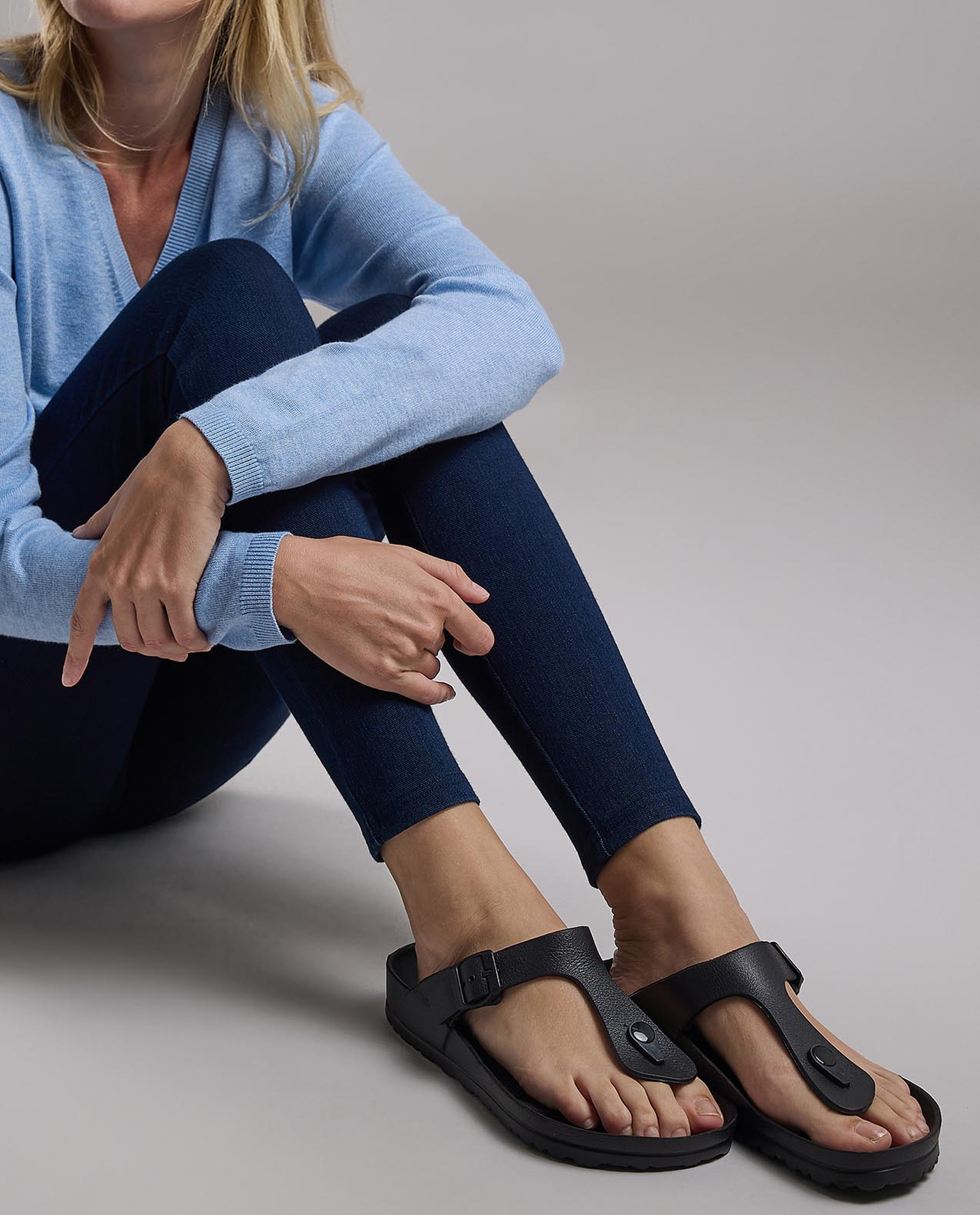 Solid Toe Post Casual Sandals