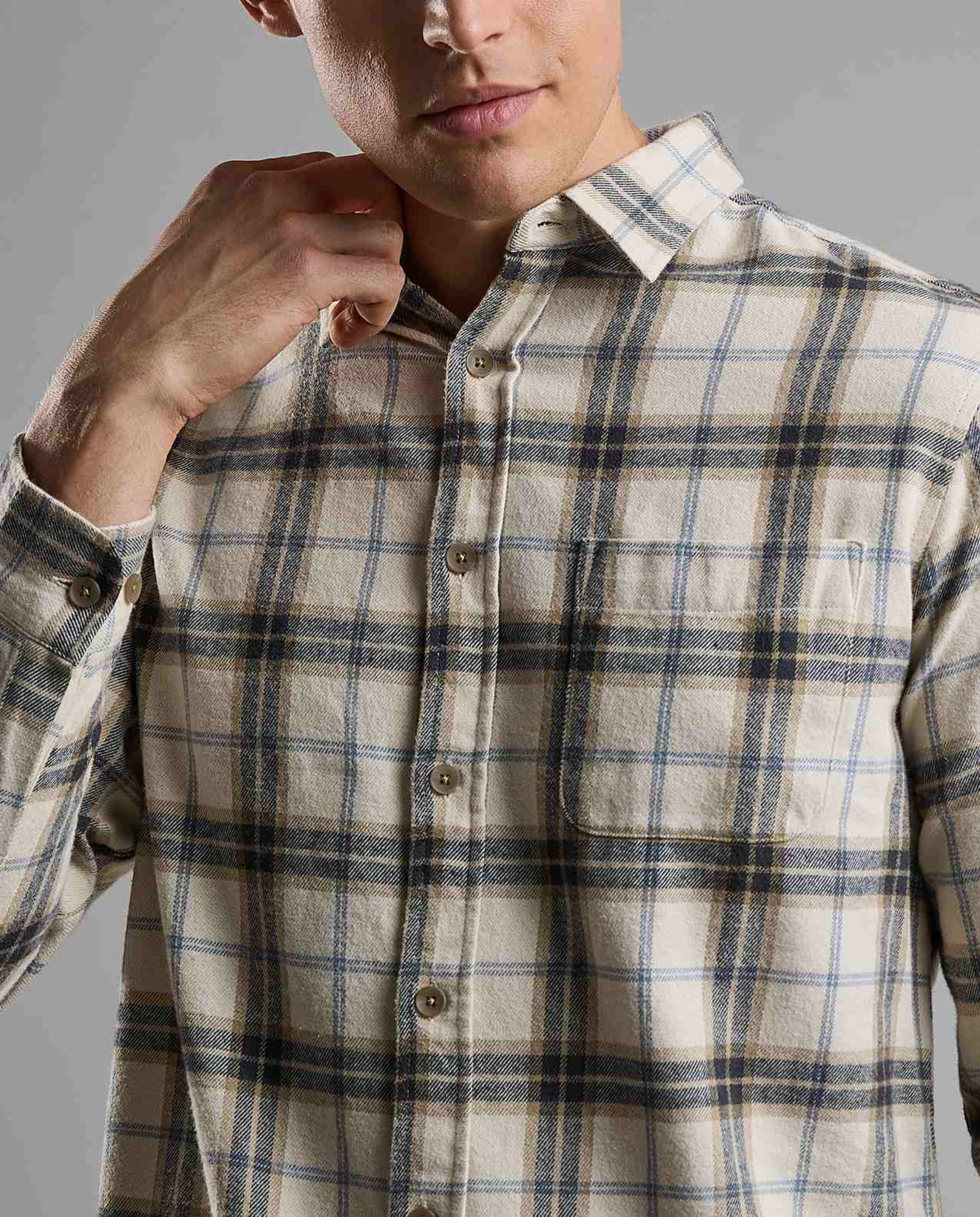 Plaid Shirt with Classic Collar and Long Sleeves