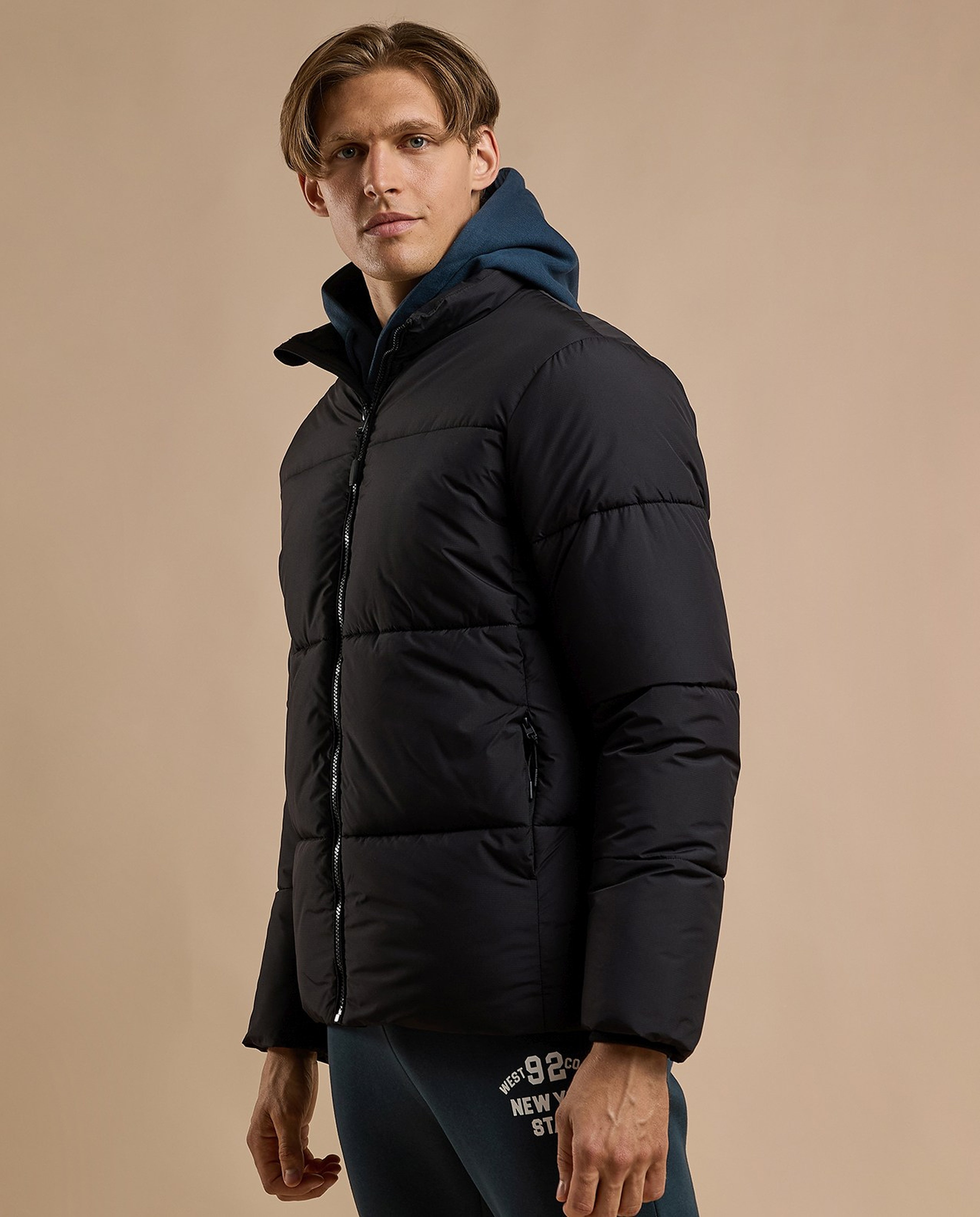 Quilted Puffer Jacket with Zipper Closure