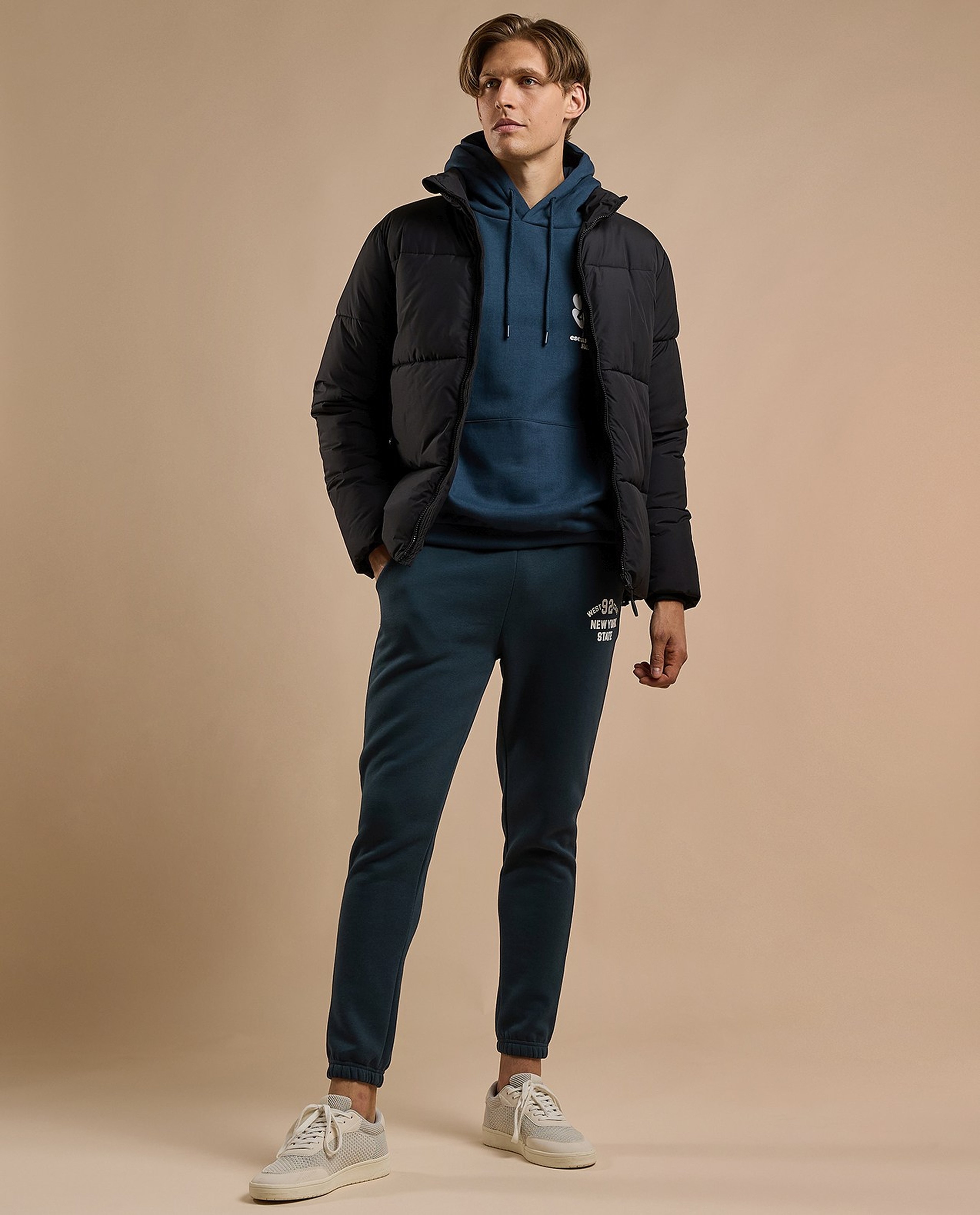 Quilted Puffer Jacket with Zipper Closure