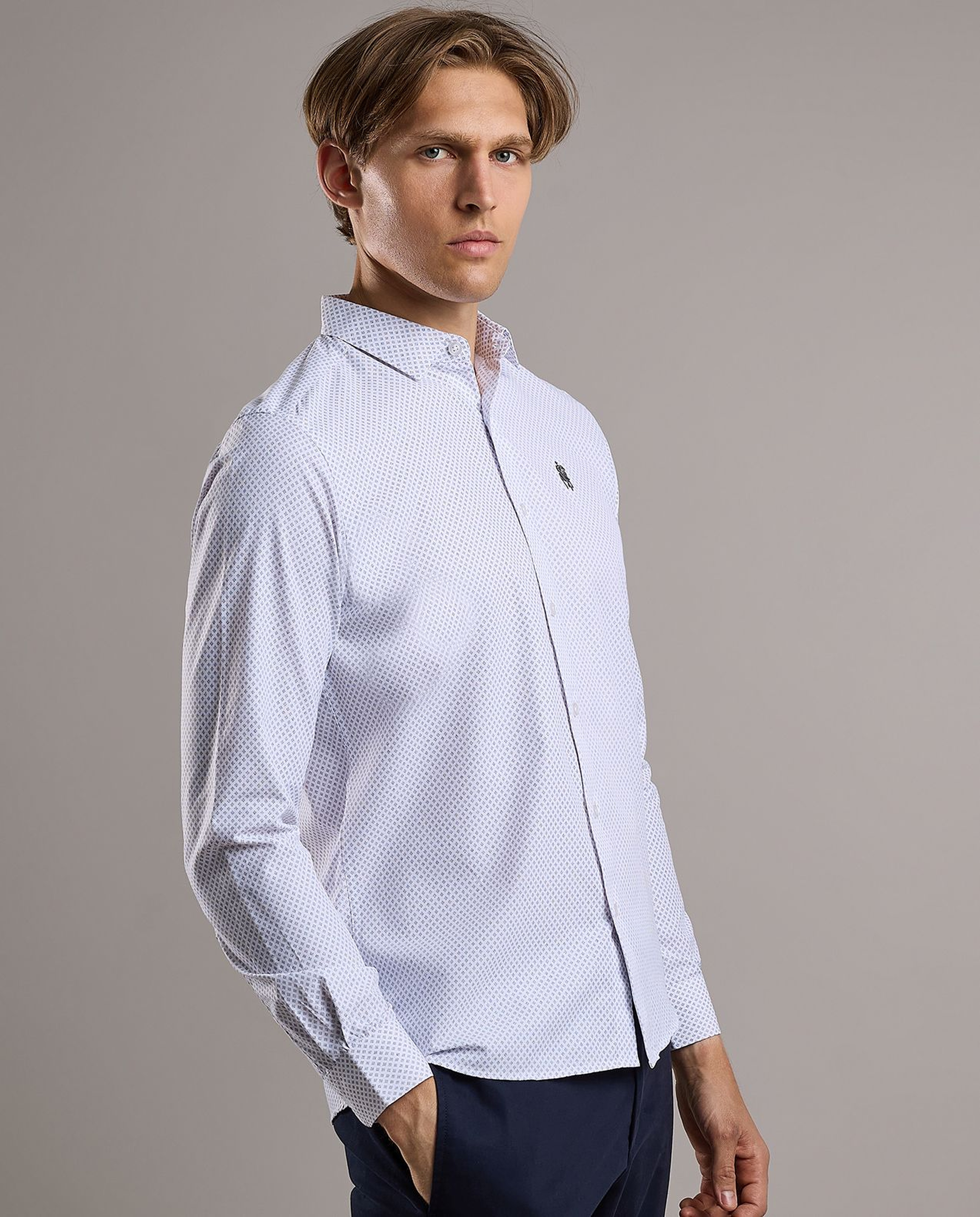 Patterned Shirt with Classic Collar and Long Sleeves