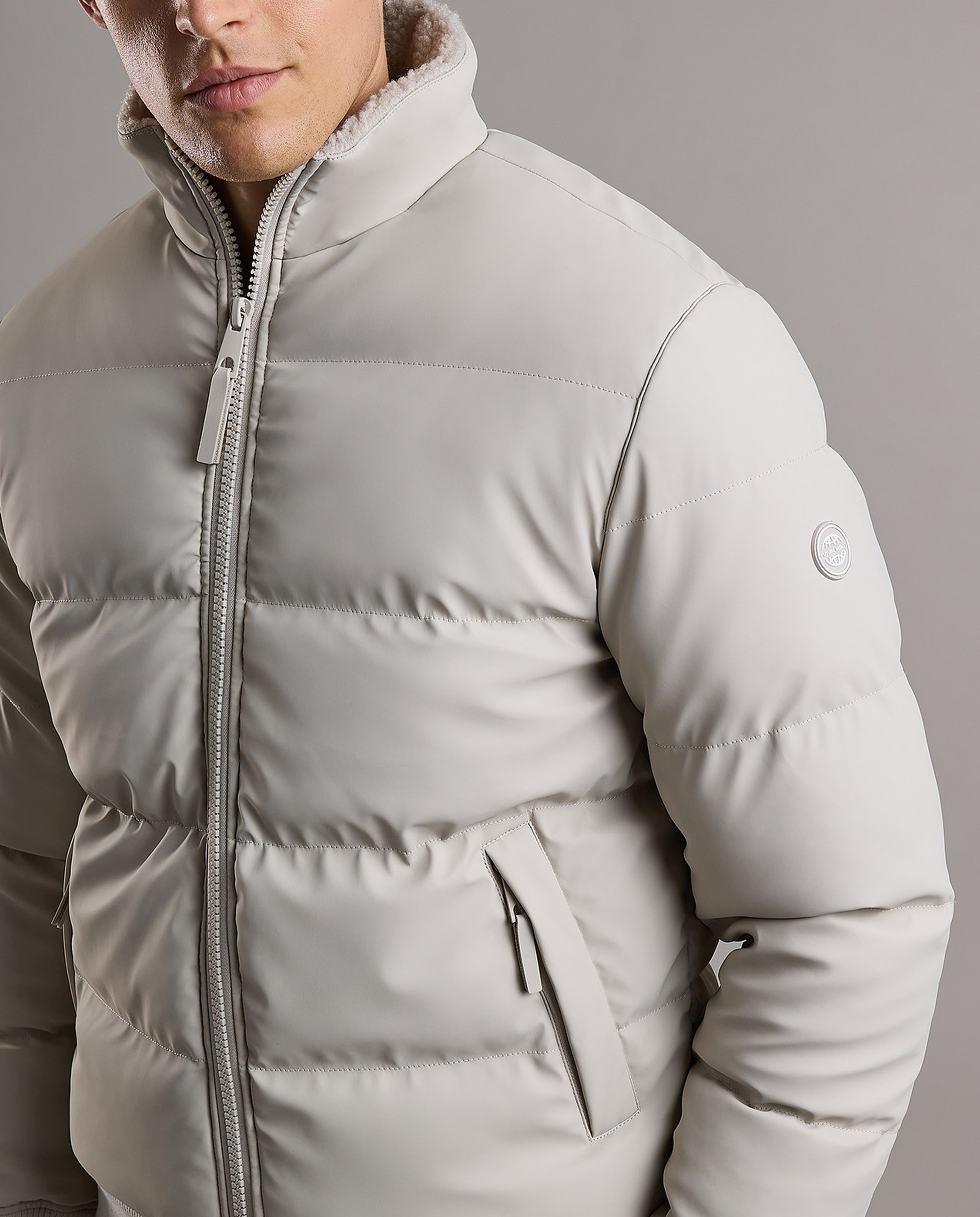 Quilted Puffer Jacket with Zipper Closure