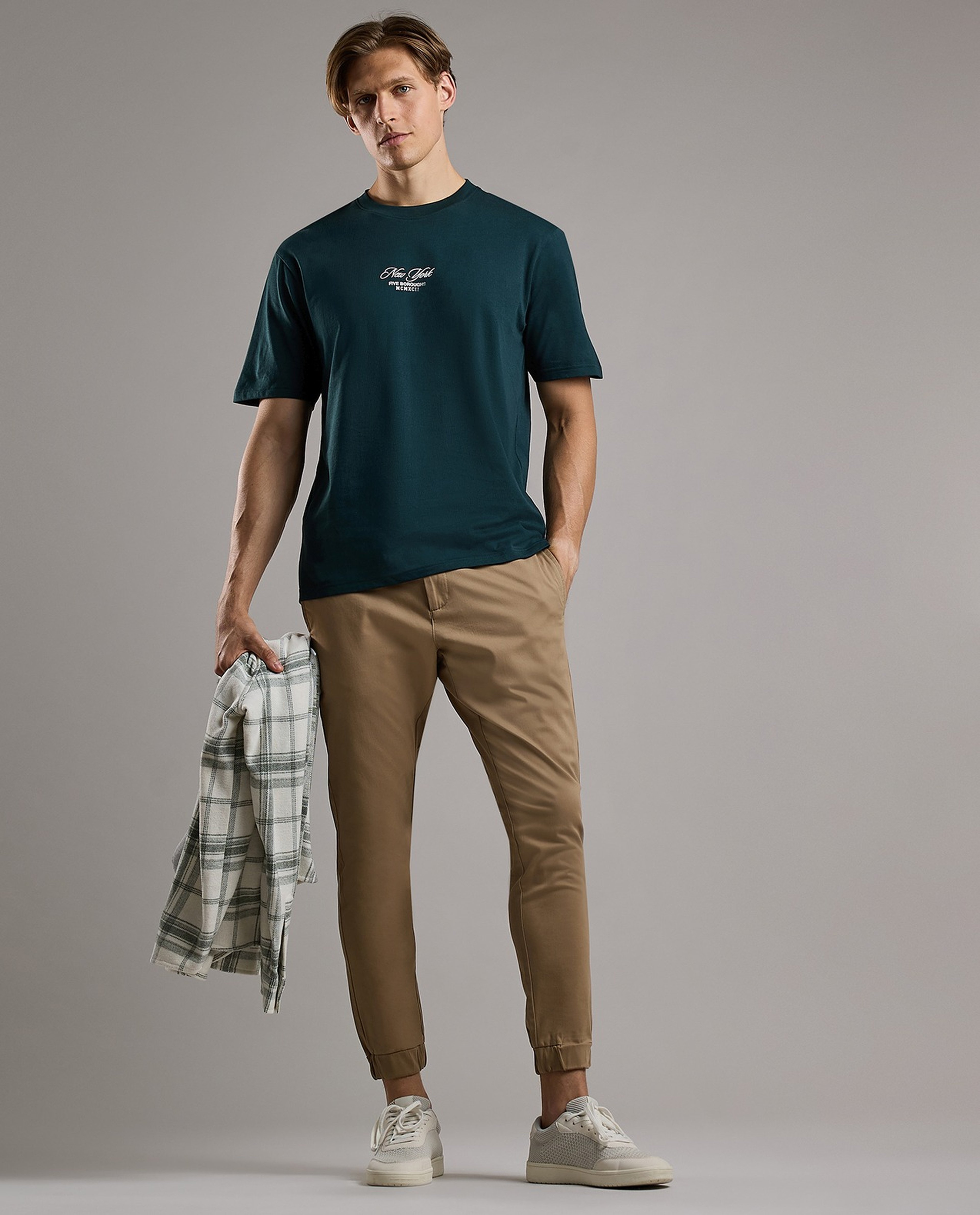 Typography Print T-Shirt with Crew Neck and Short Sleeves