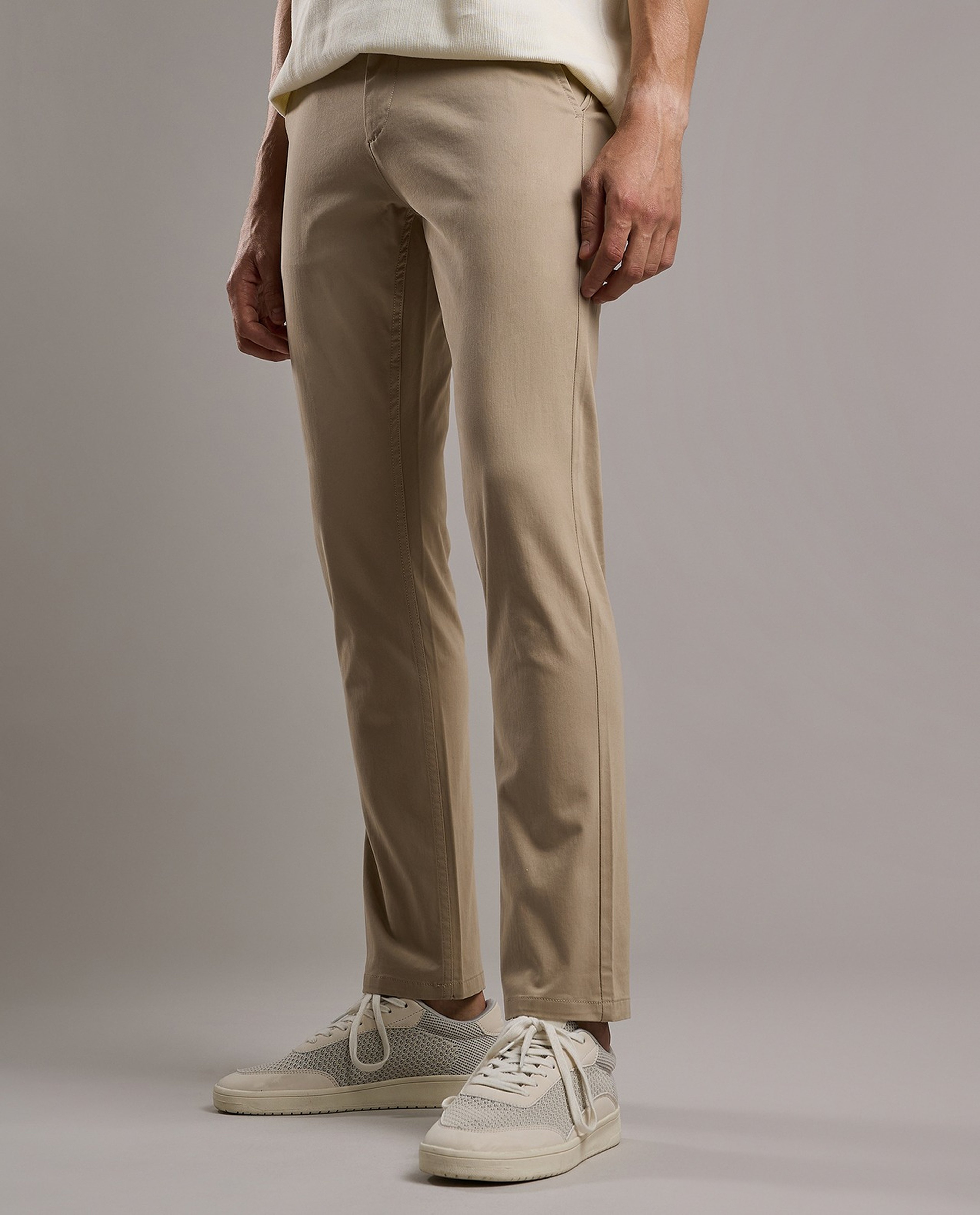 Solid Chinos with Button Closure