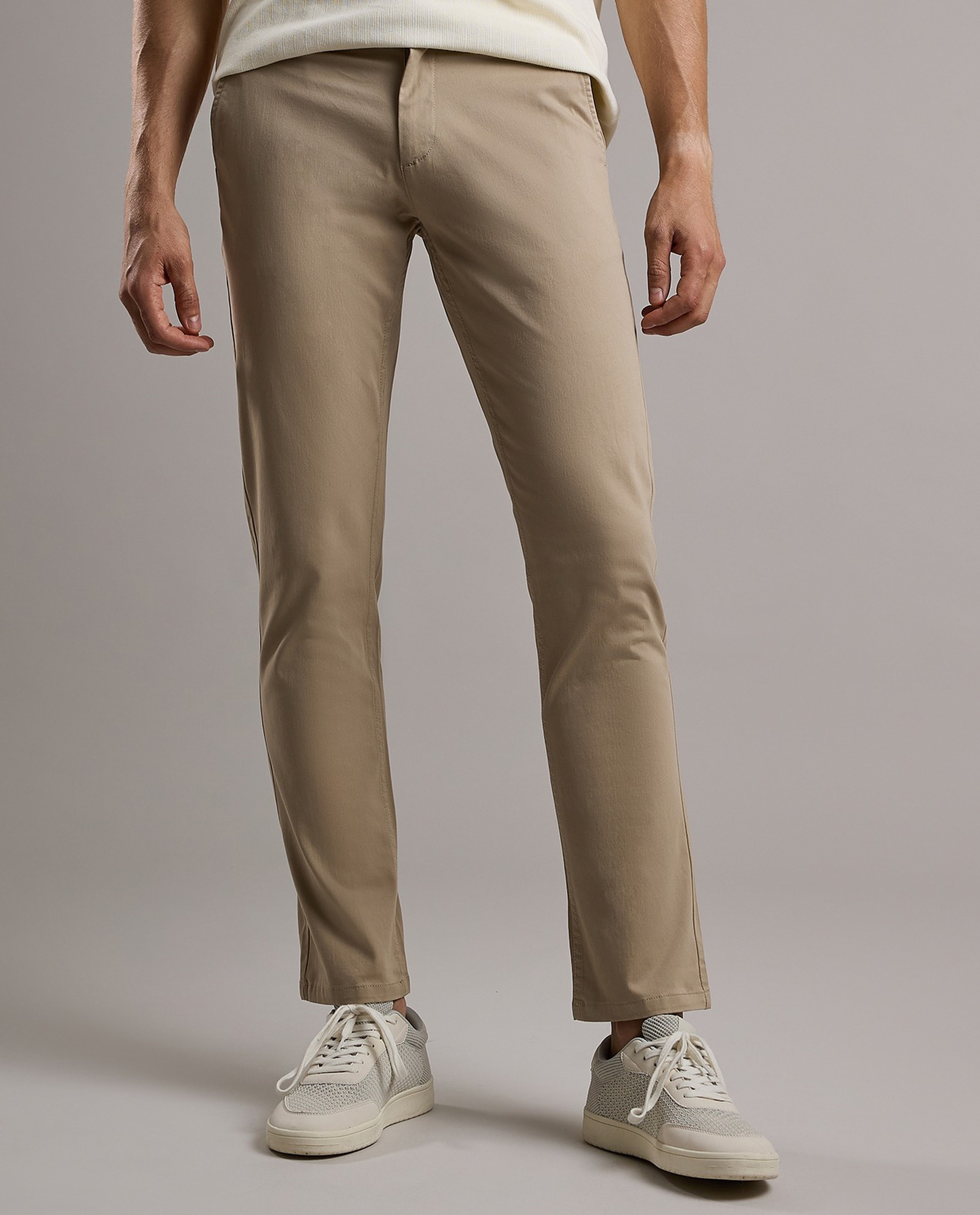 Solid Chinos with Button Closure