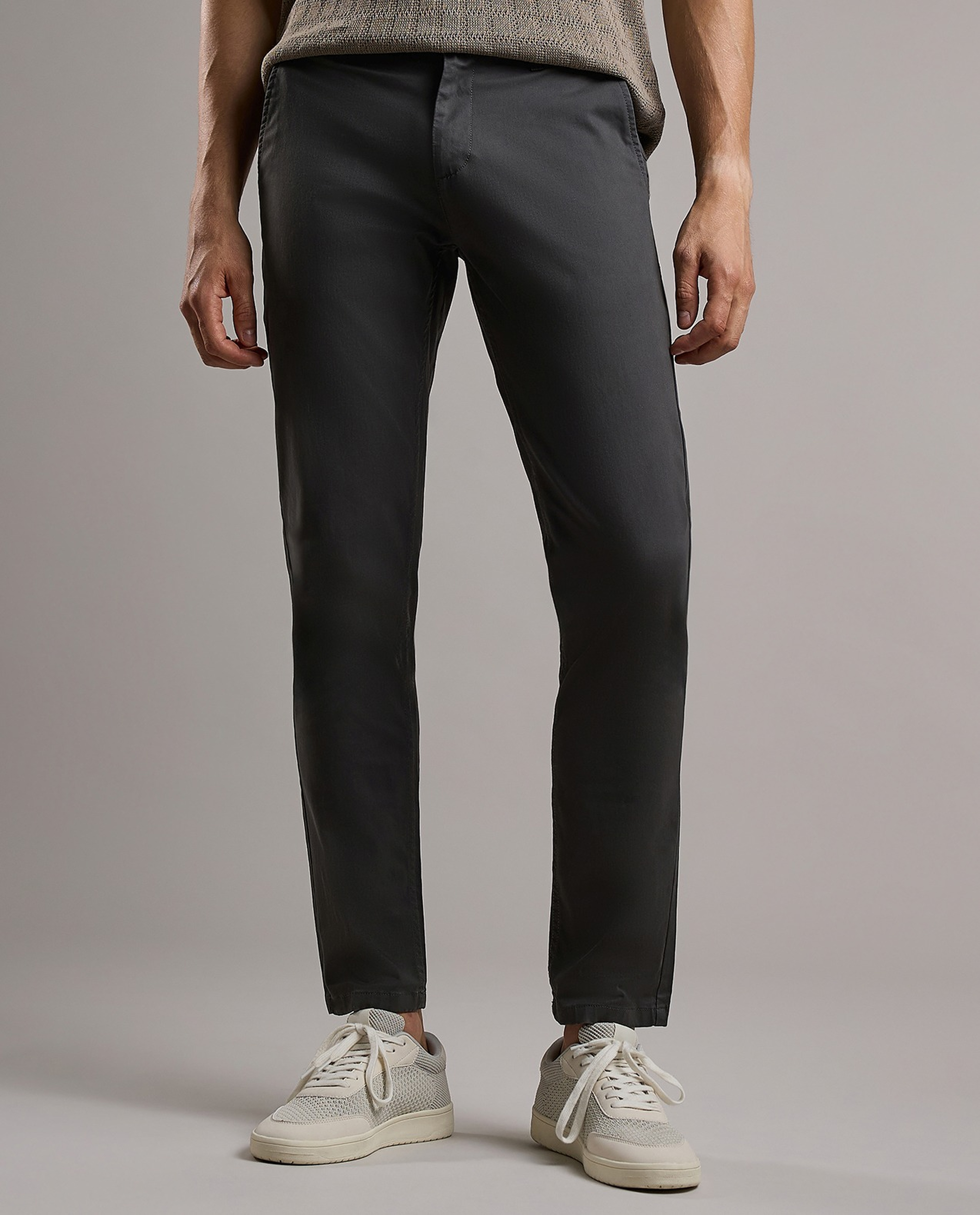 Solid Chinos with Button Closure