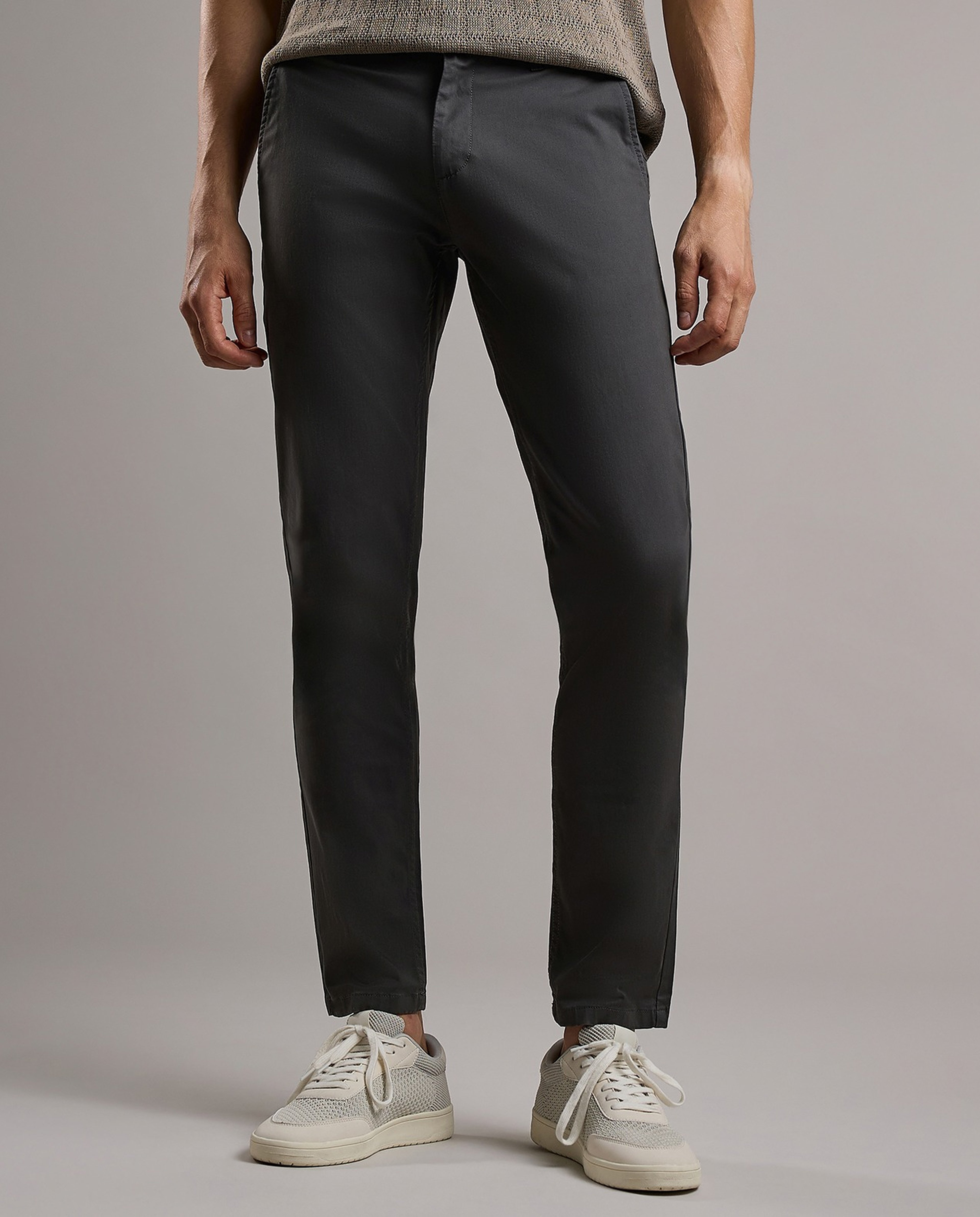 Solid Chinos with Button Closure