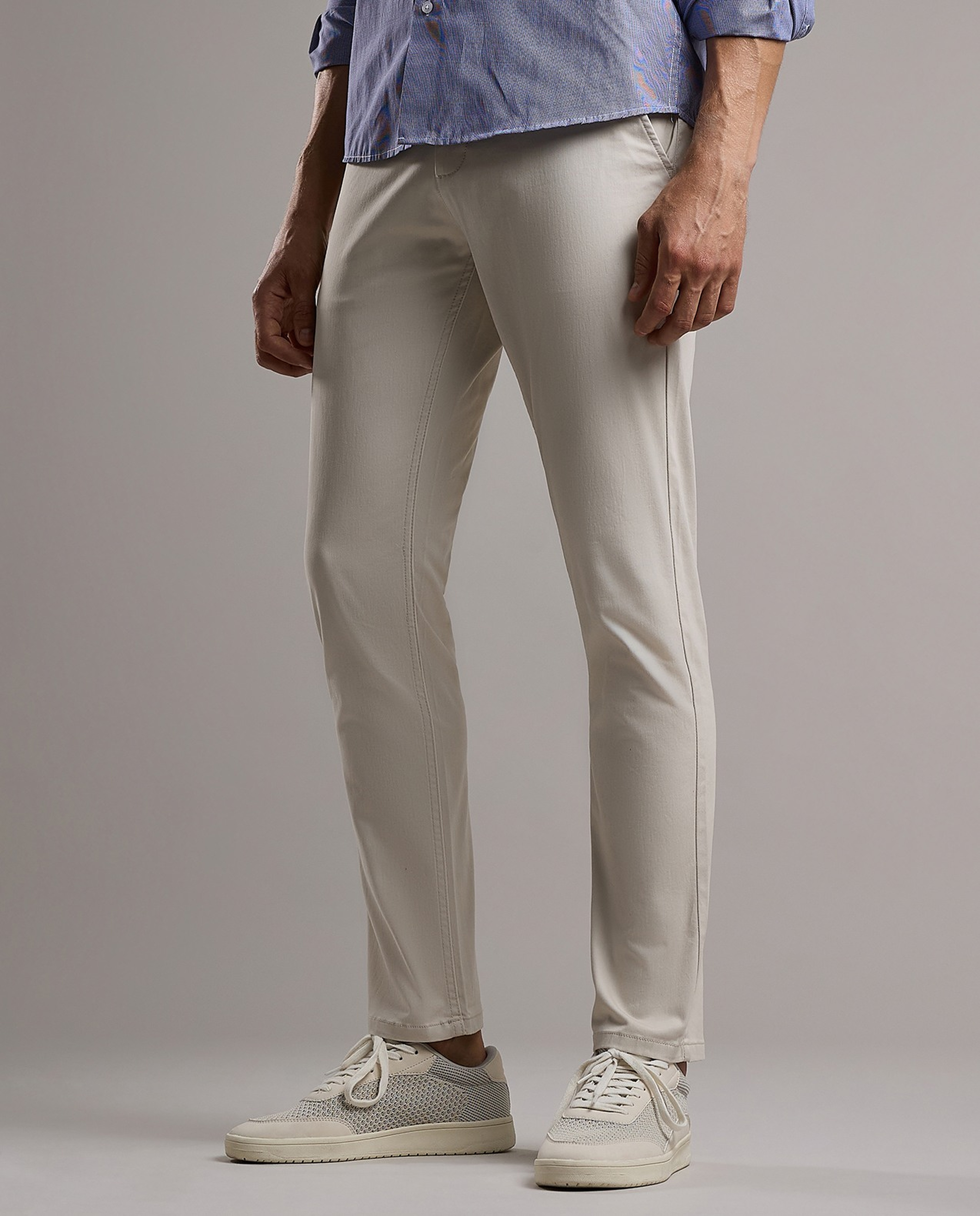 Solid Chinos with Button Closure