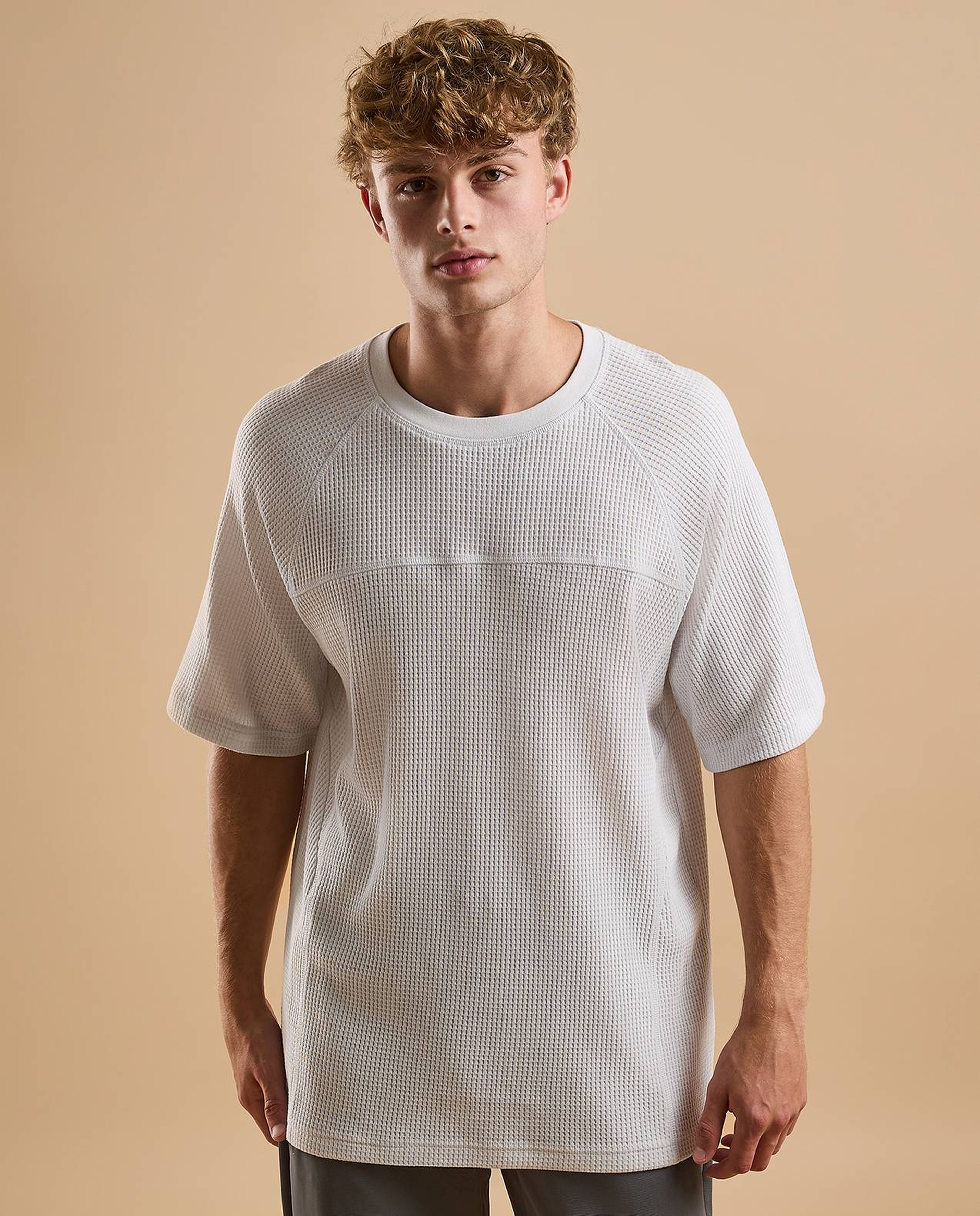 Solid Active T-Shirt with Crew Neck and Short Sleeves