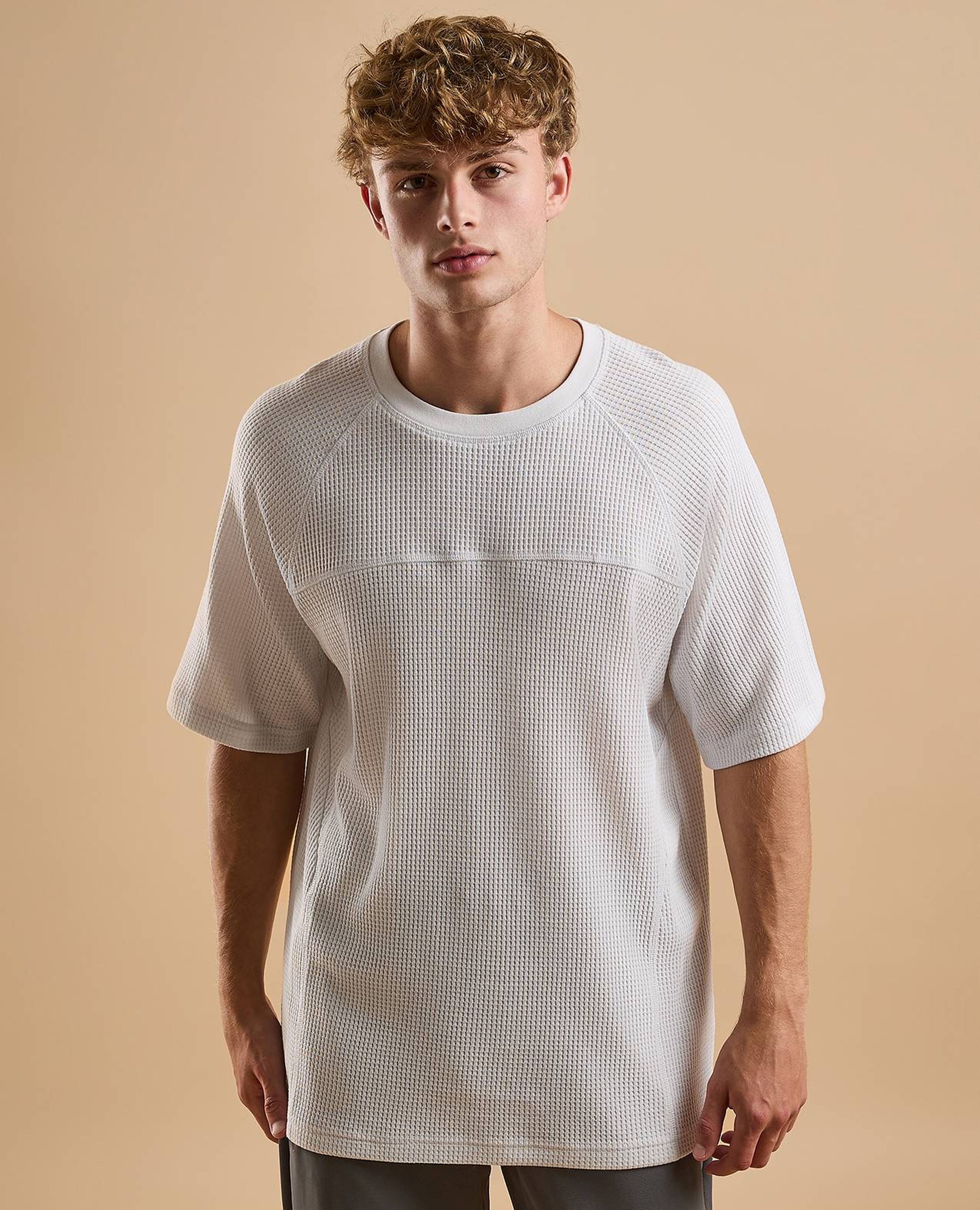 Solid Active T-Shirt with Crew Neck and Short Sleeves