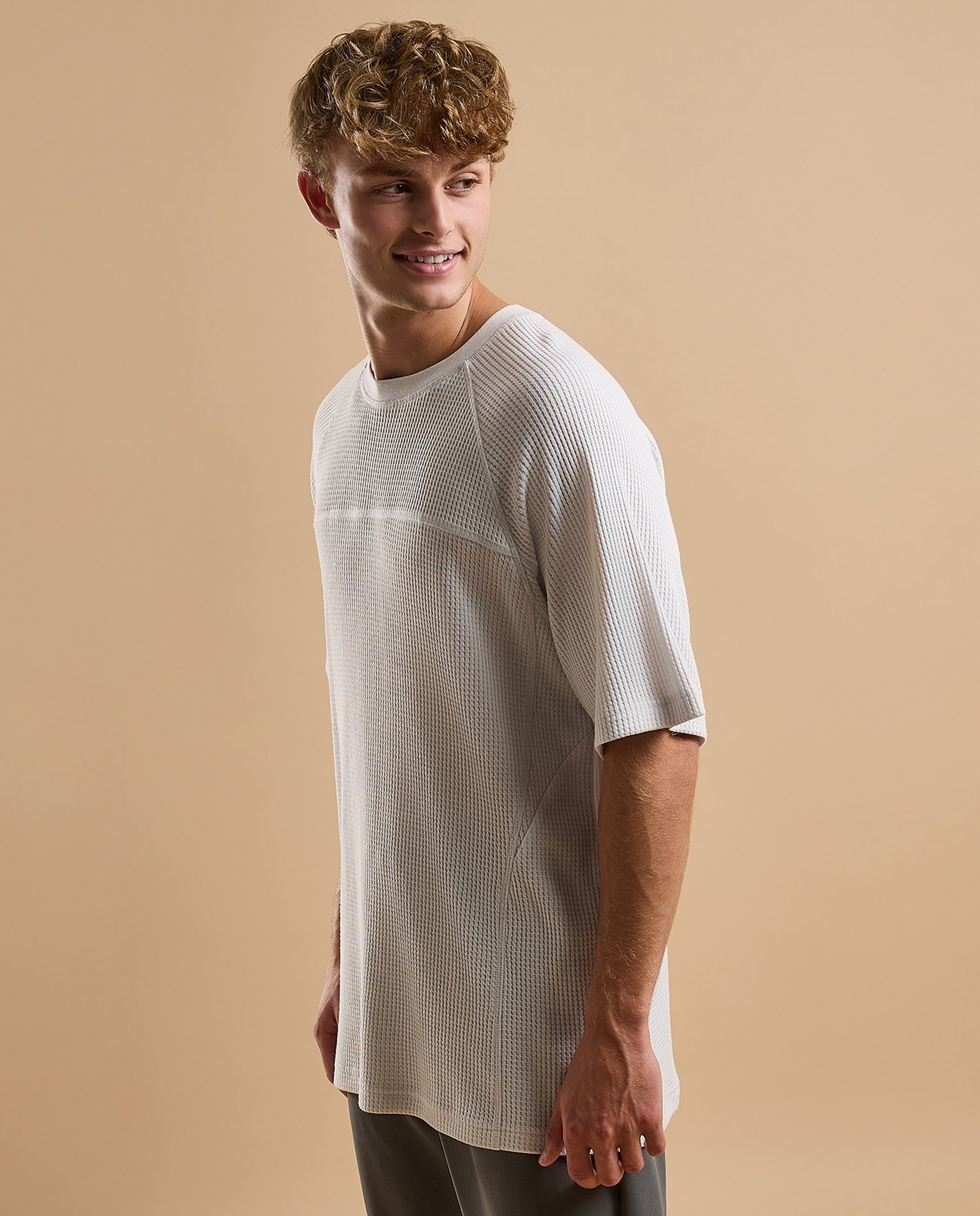 Solid Active T-Shirt with Crew Neck and Short Sleeves