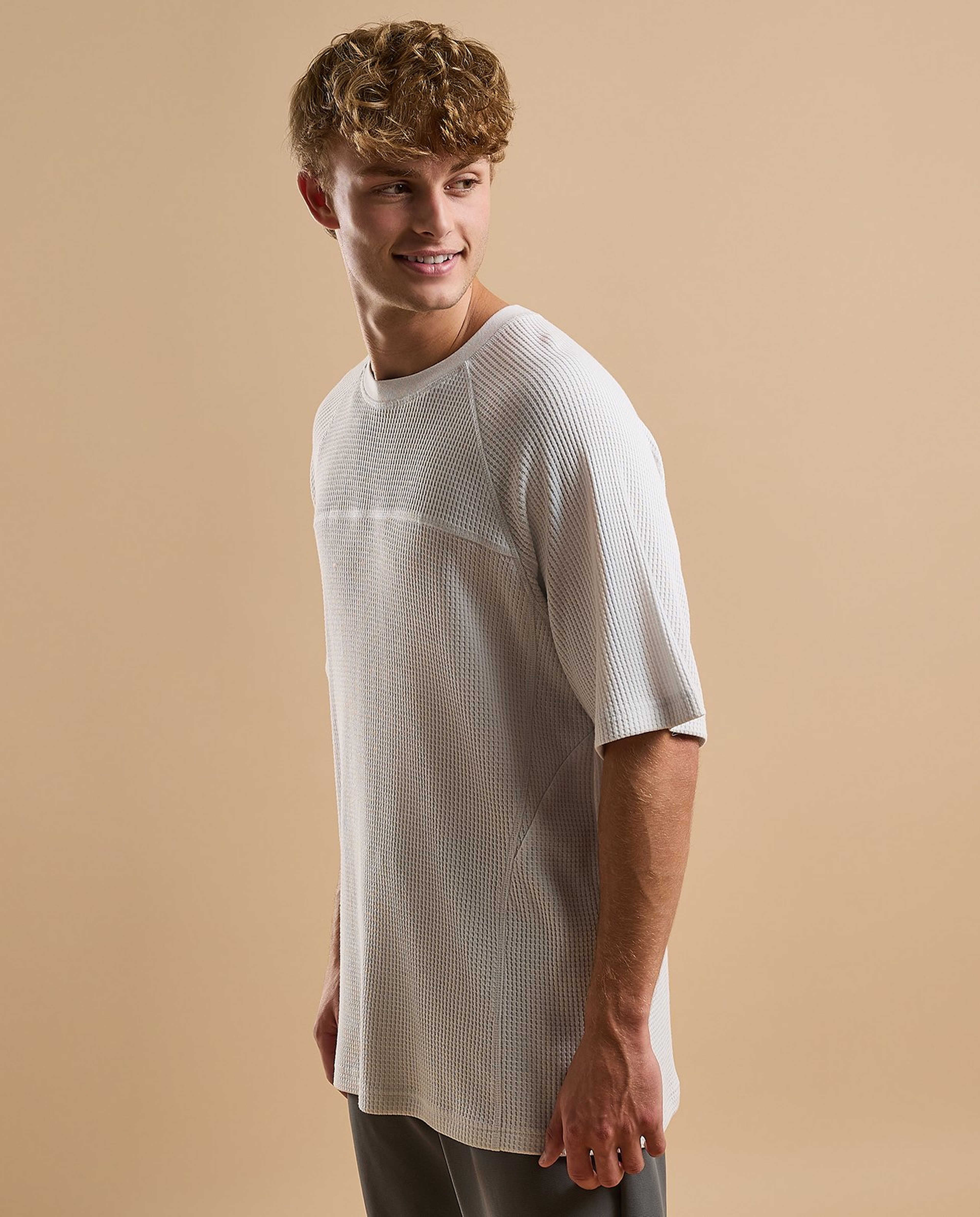 Solid Active T-Shirt with Crew Neck and Short Sleeves
