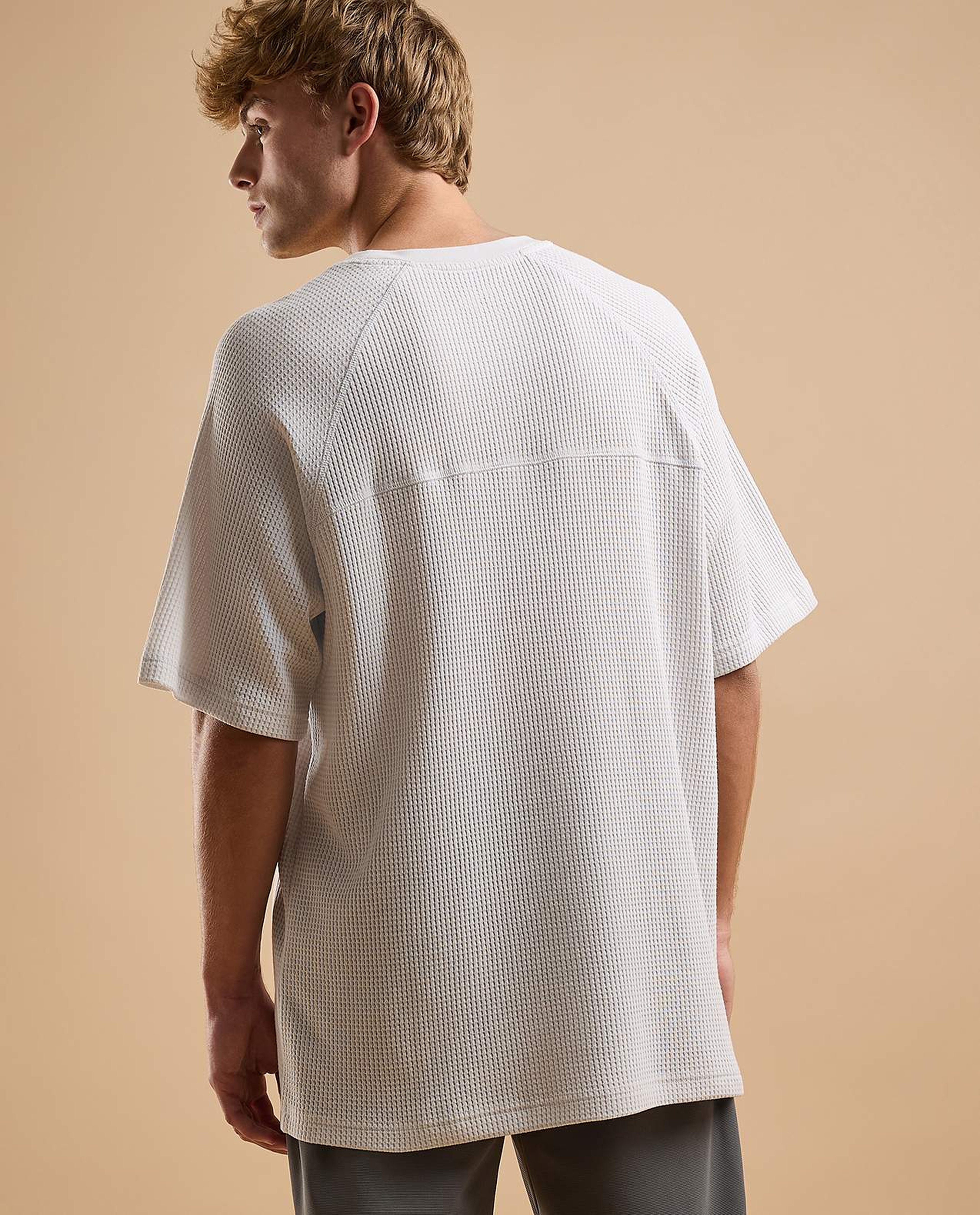 Solid Active T-Shirt with Crew Neck and Short Sleeves