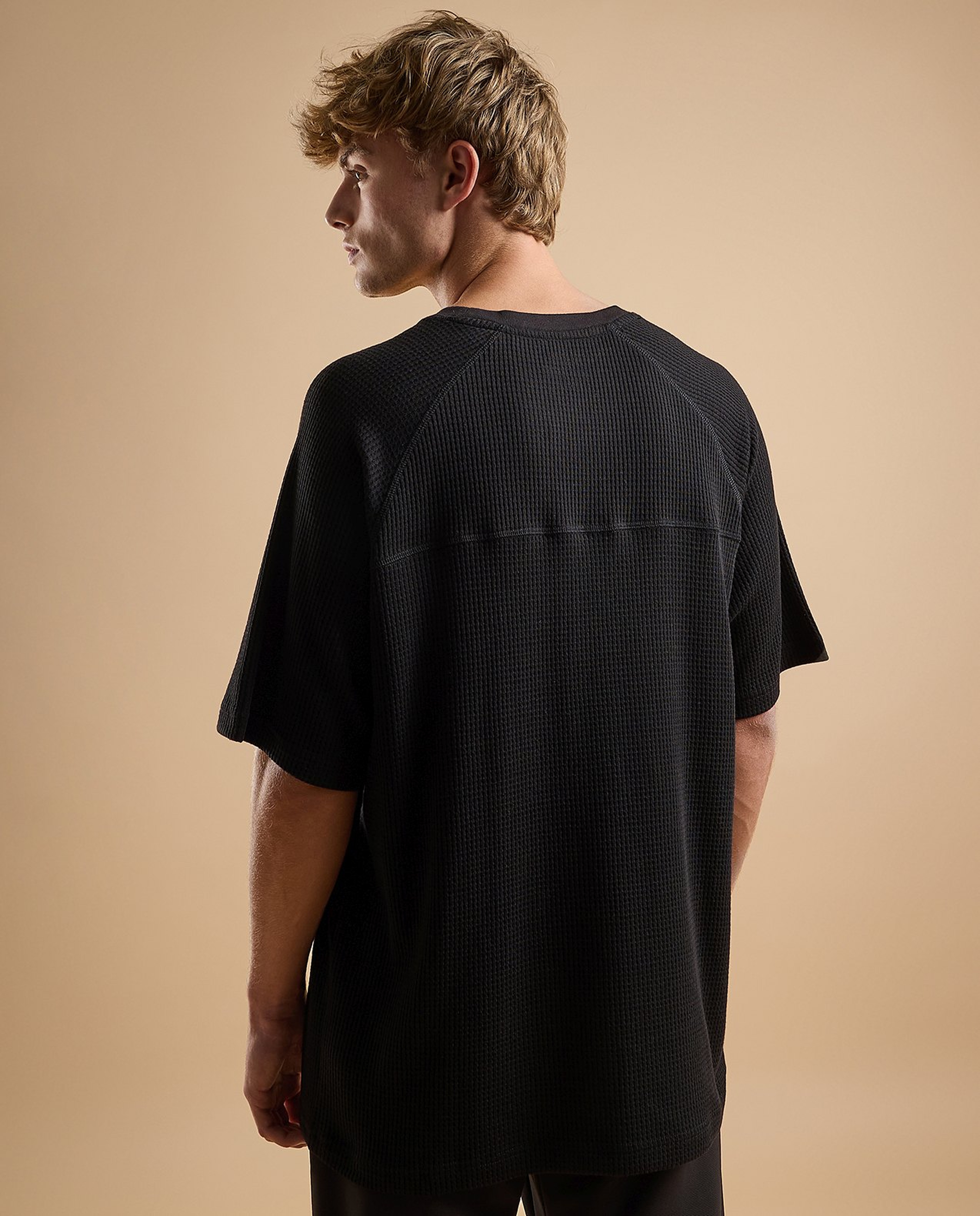 Solid Active T-Shirt with Crew Neck and Short Sleeves