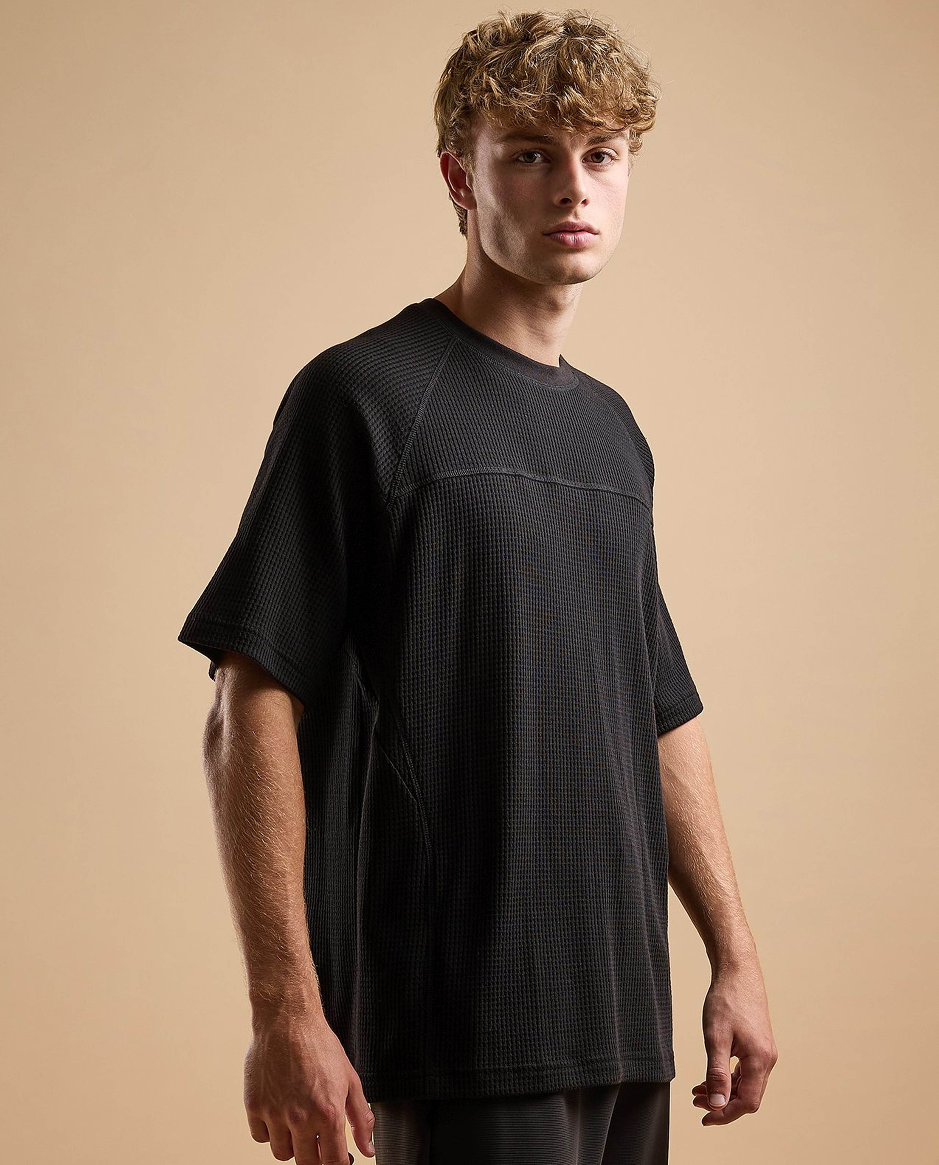 Solid Active T-Shirt with Crew Neck and Short Sleeves