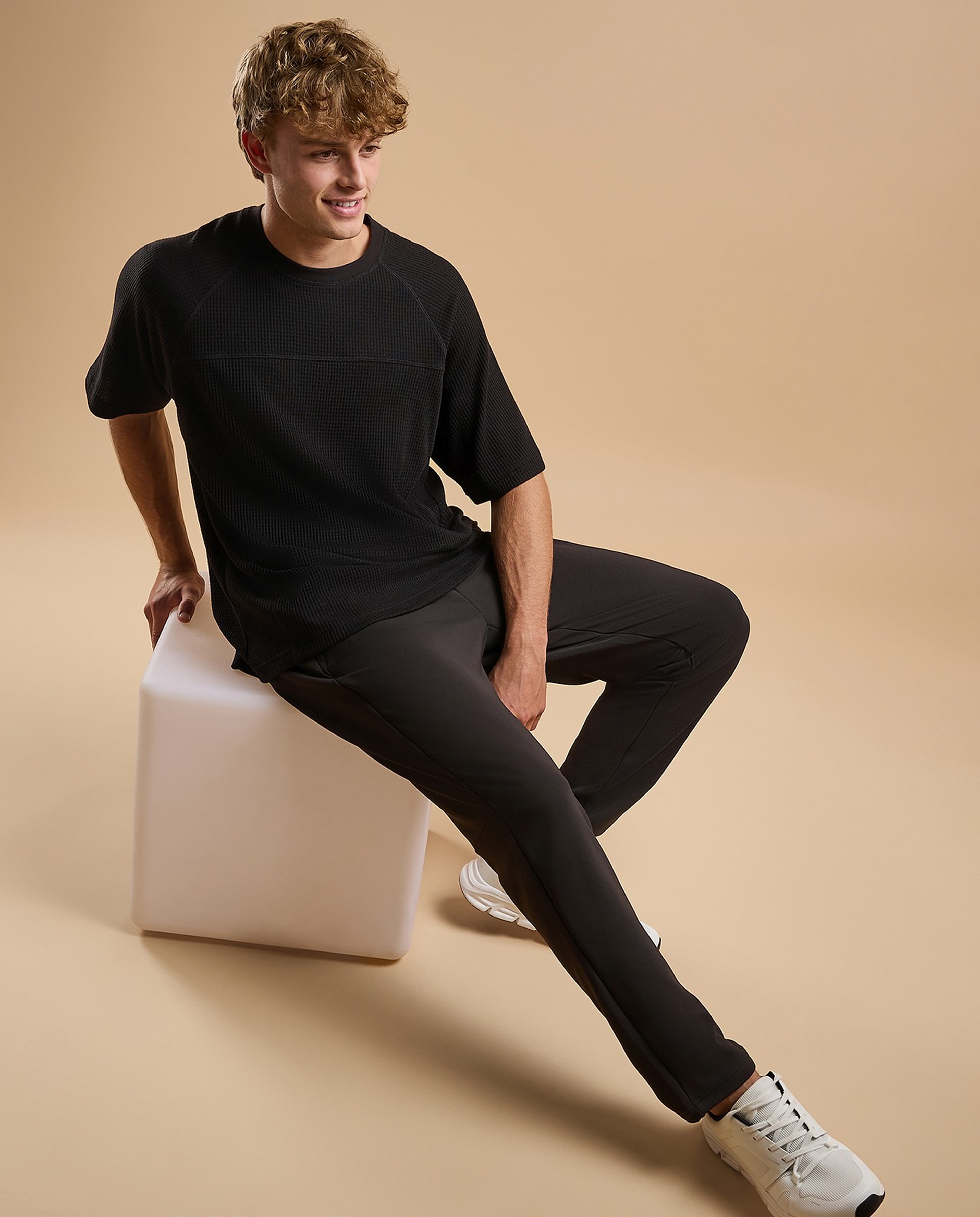 Solid Active T-Shirt with Crew Neck and Short Sleeves