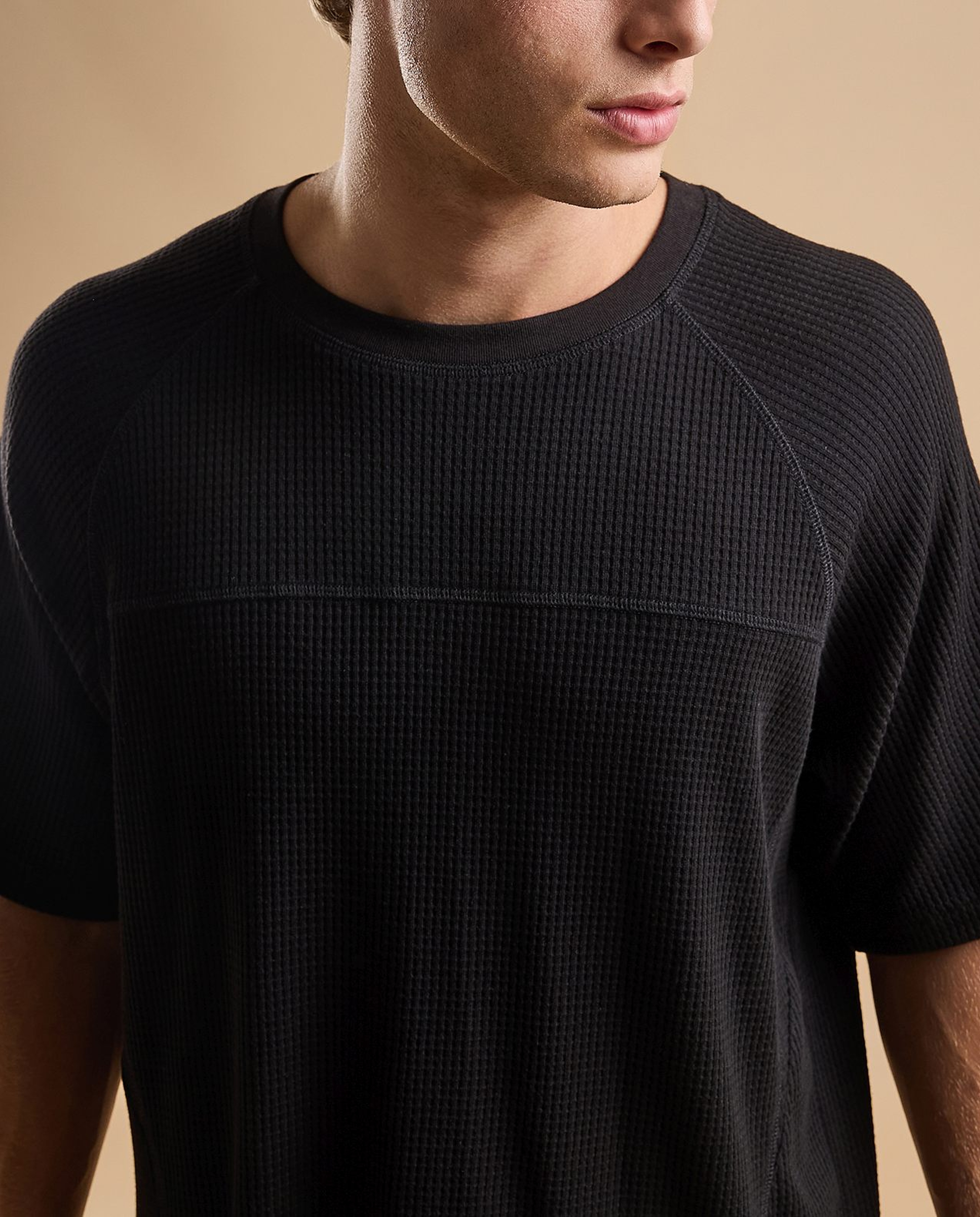 Solid Active T-Shirt with Crew Neck and Short Sleeves