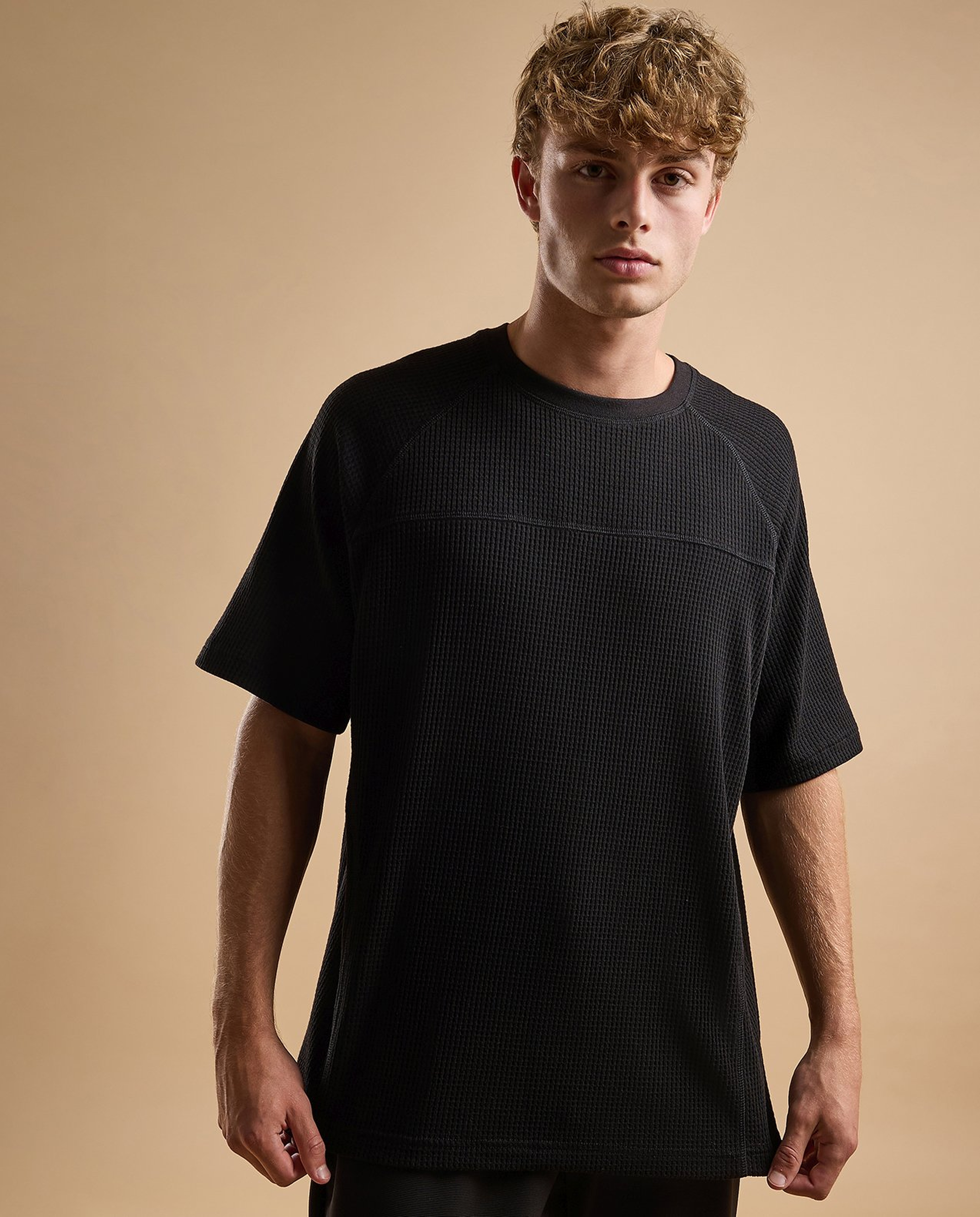 Solid Active T-Shirt with Crew Neck and Short Sleeves