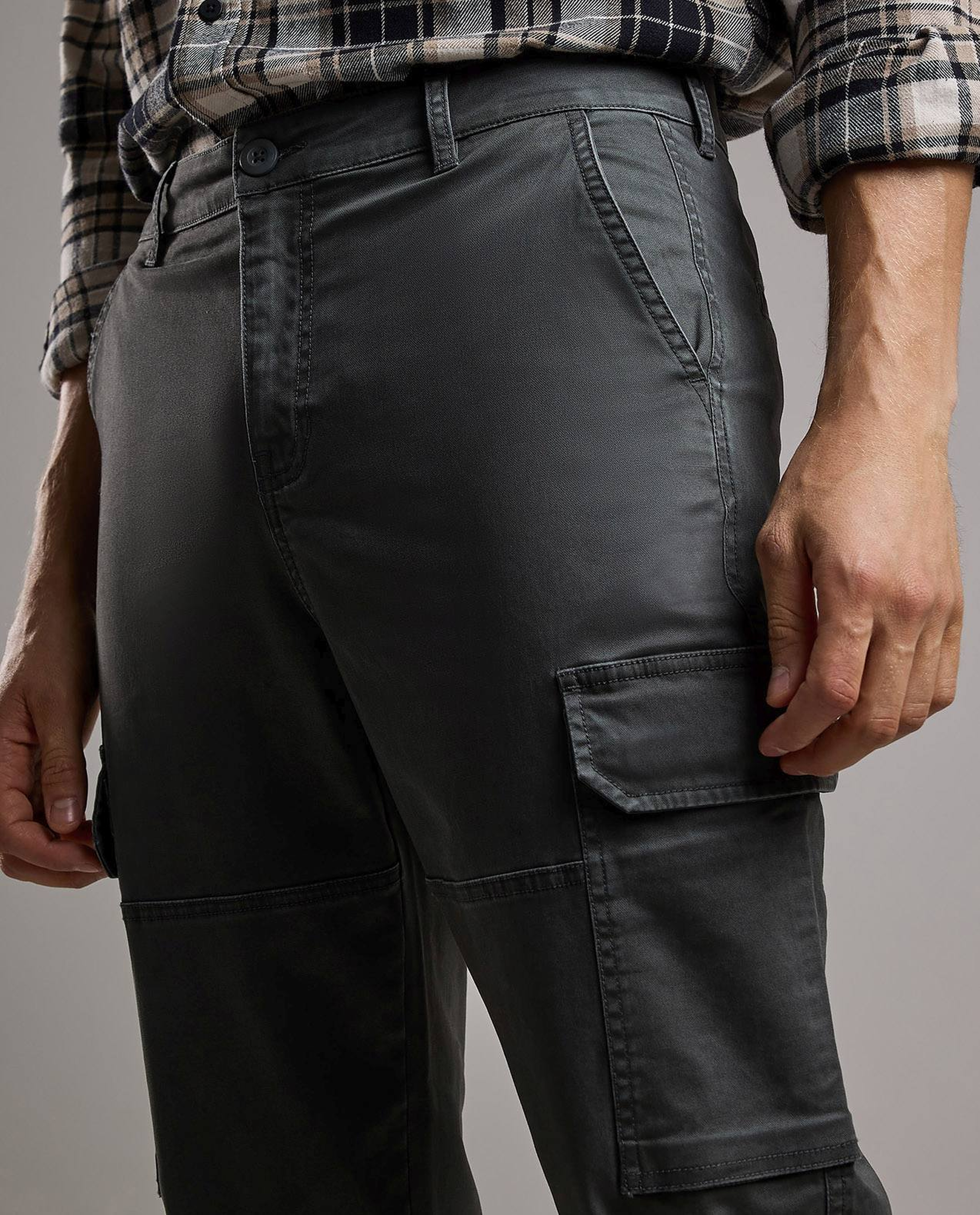 Solid Chinos with Button Closure