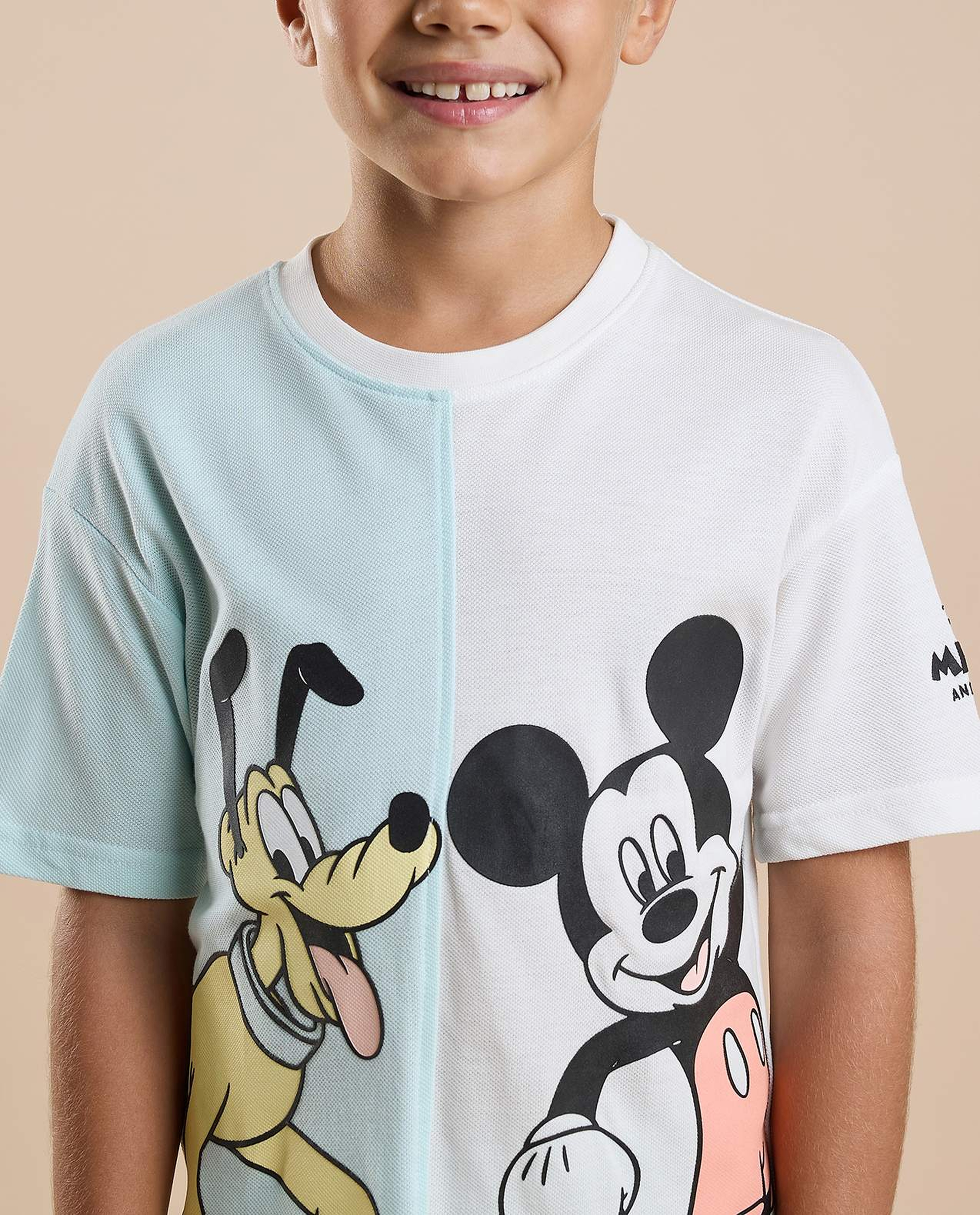 Mickey Mouse Print T-Shirt with Crew Neck and Short Sleeves