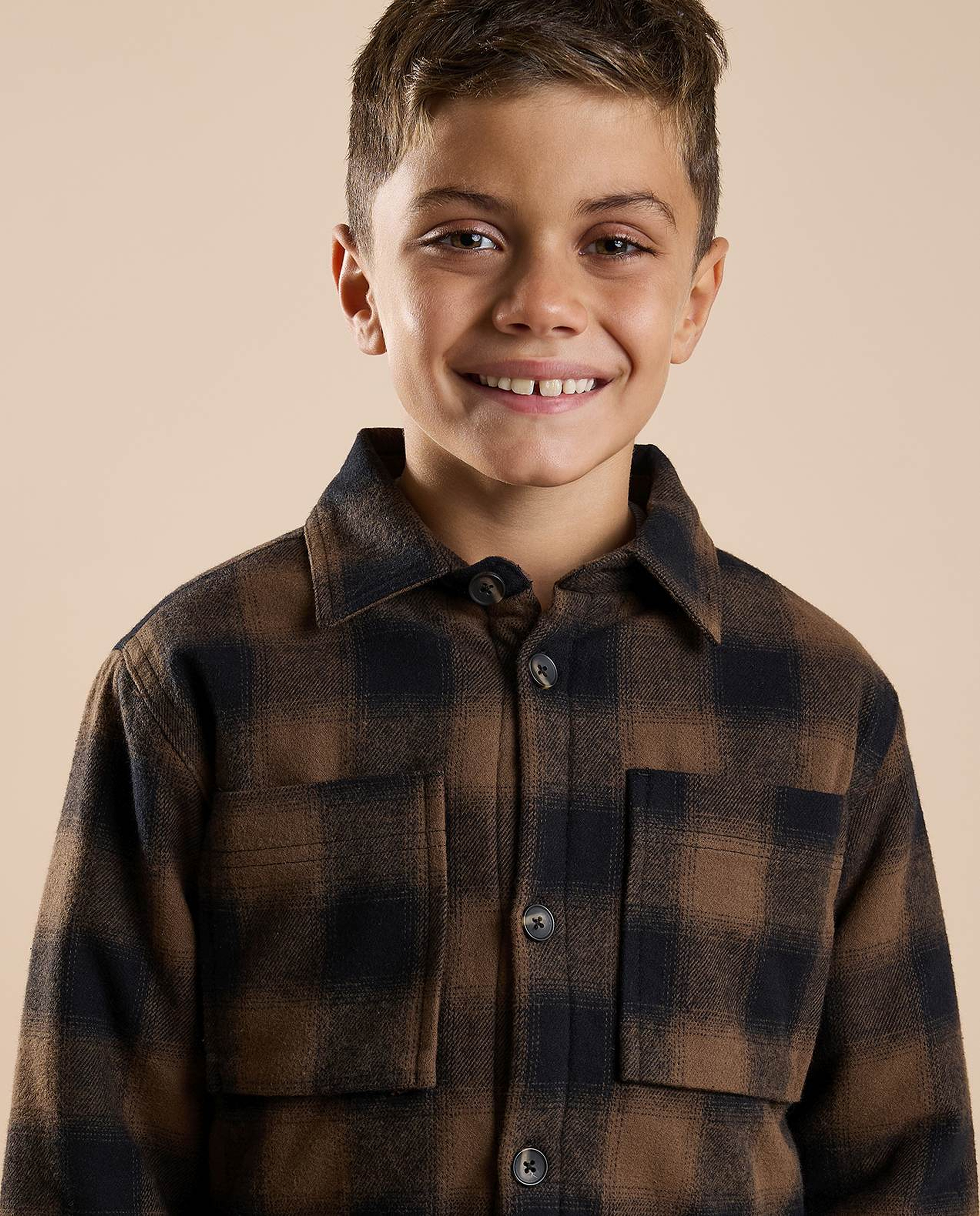 Plaid Shirt with Classic Collar and Long Sleeves