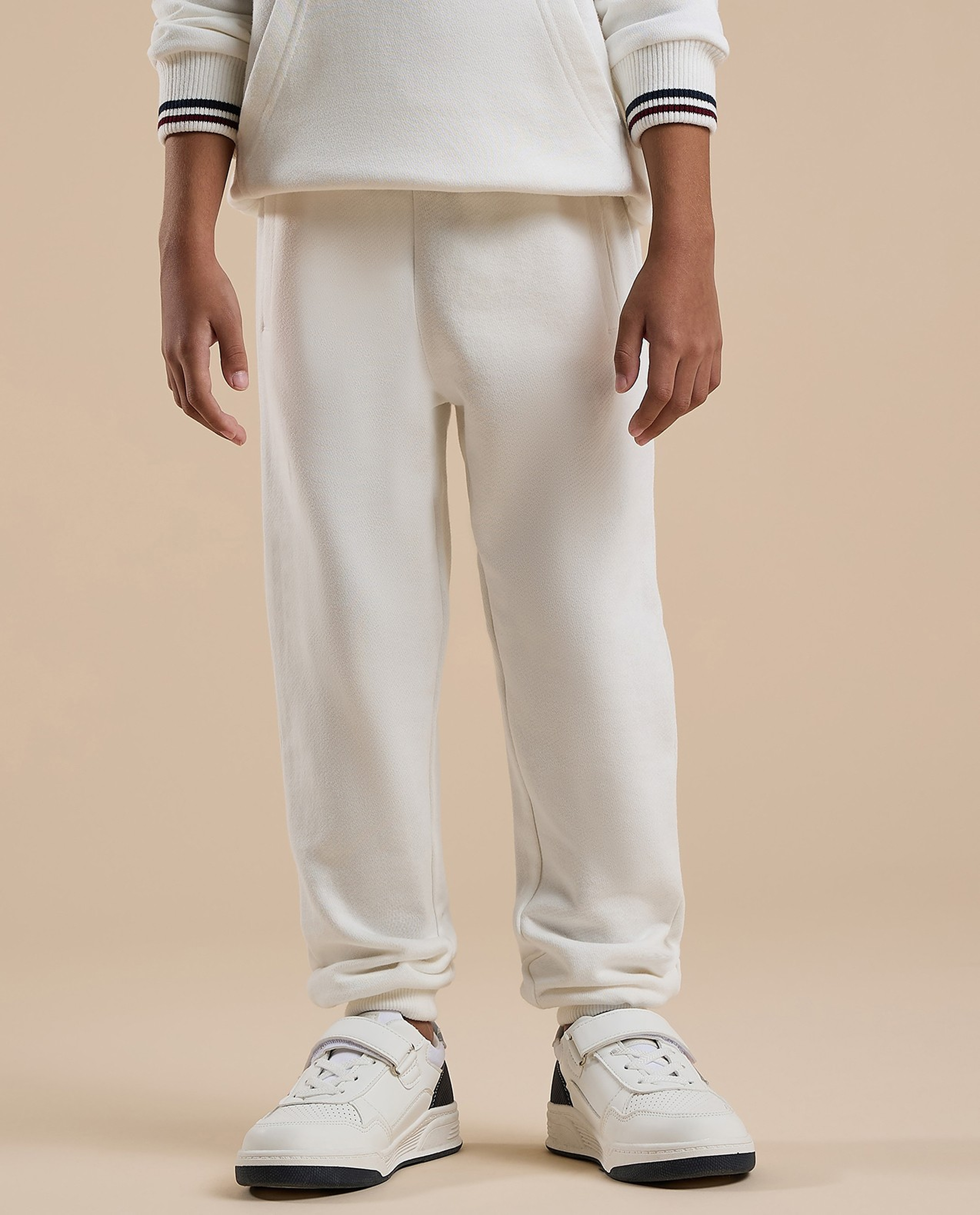 Appliqued Hooded Clothing Set