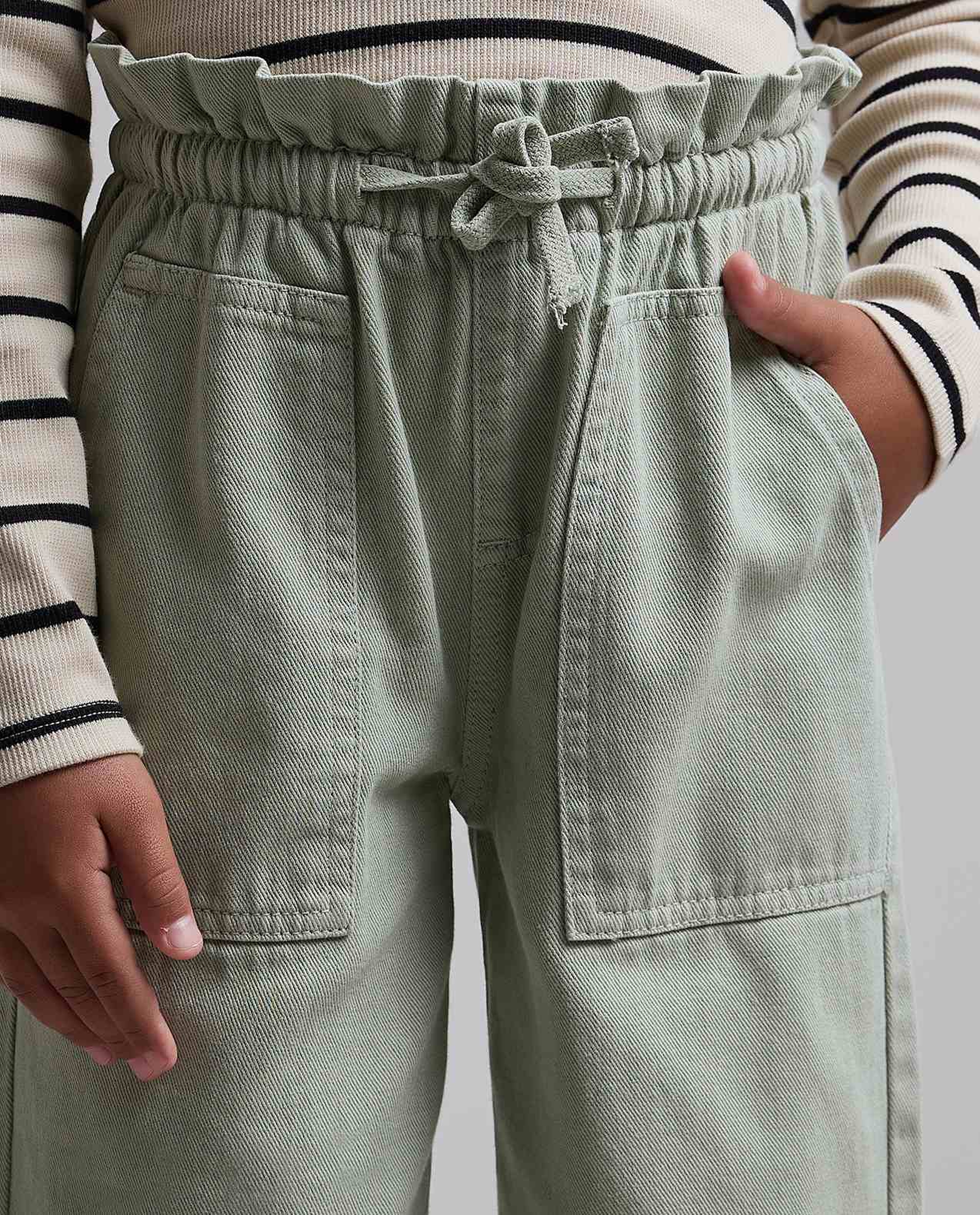 Solid Wide Leg Pants with Button Closure