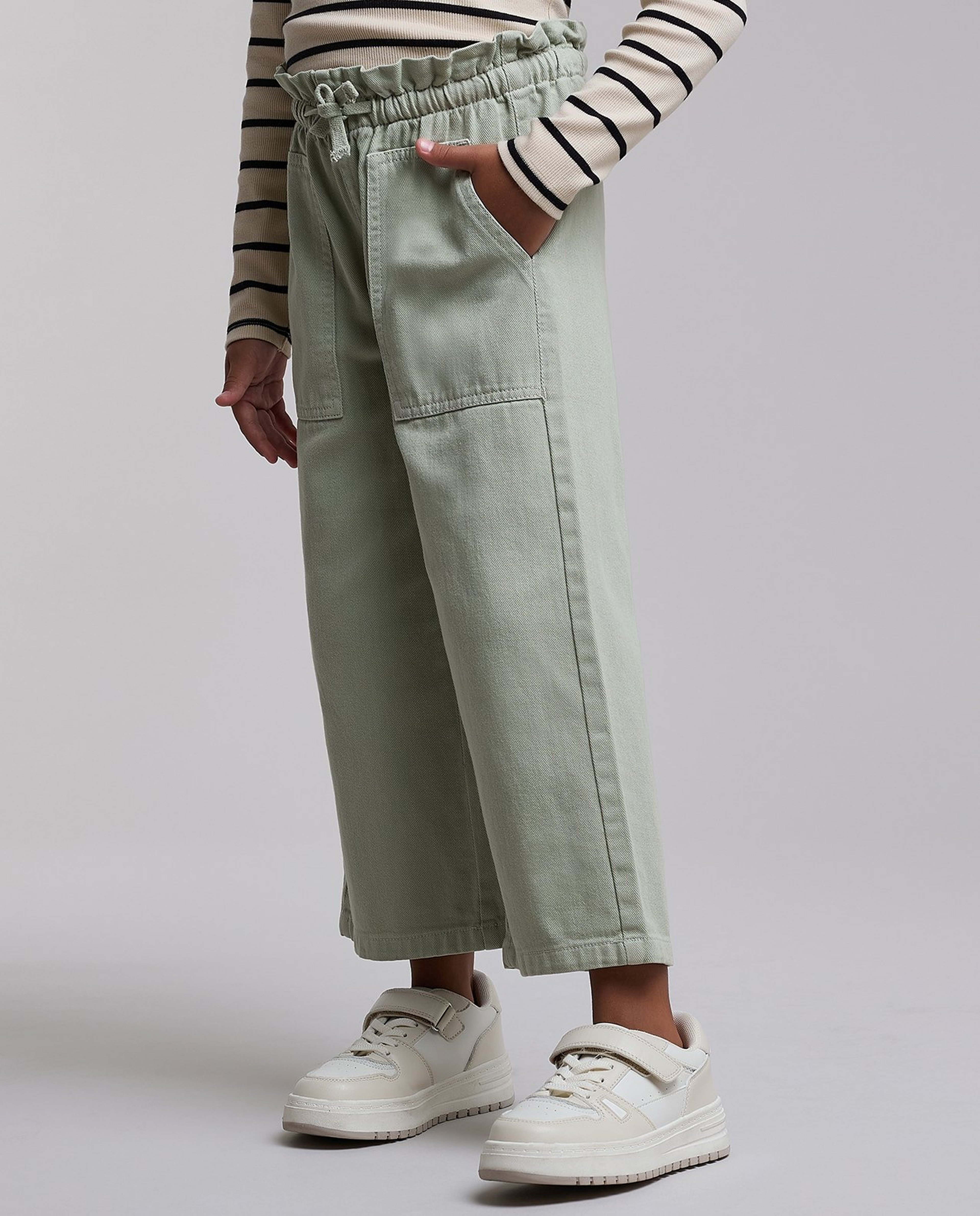 Solid Wide Leg Pants with Button Closure